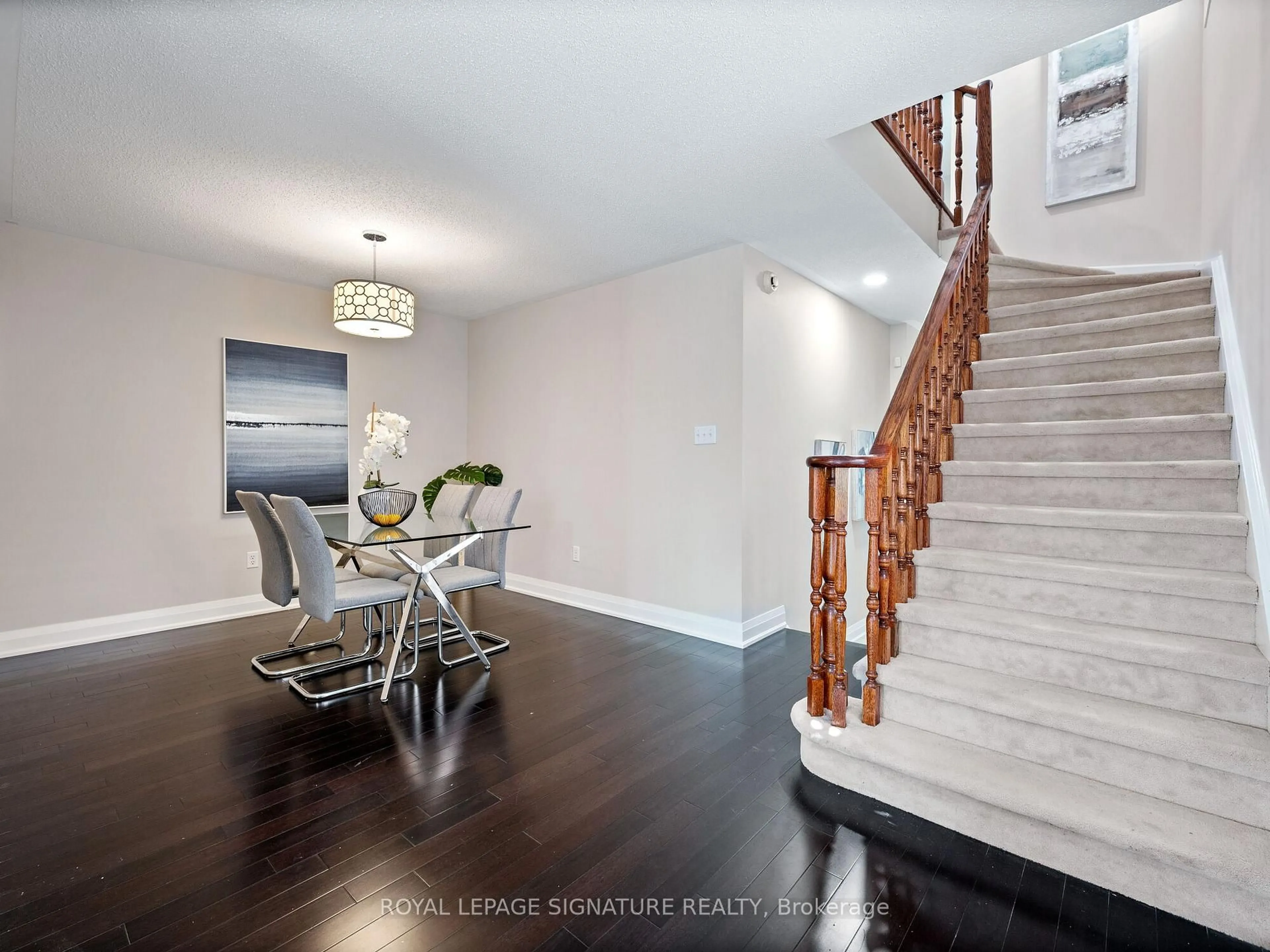 Unknown for 5015 Dubonet Dr, Mississauga Ontario L5M 7W8