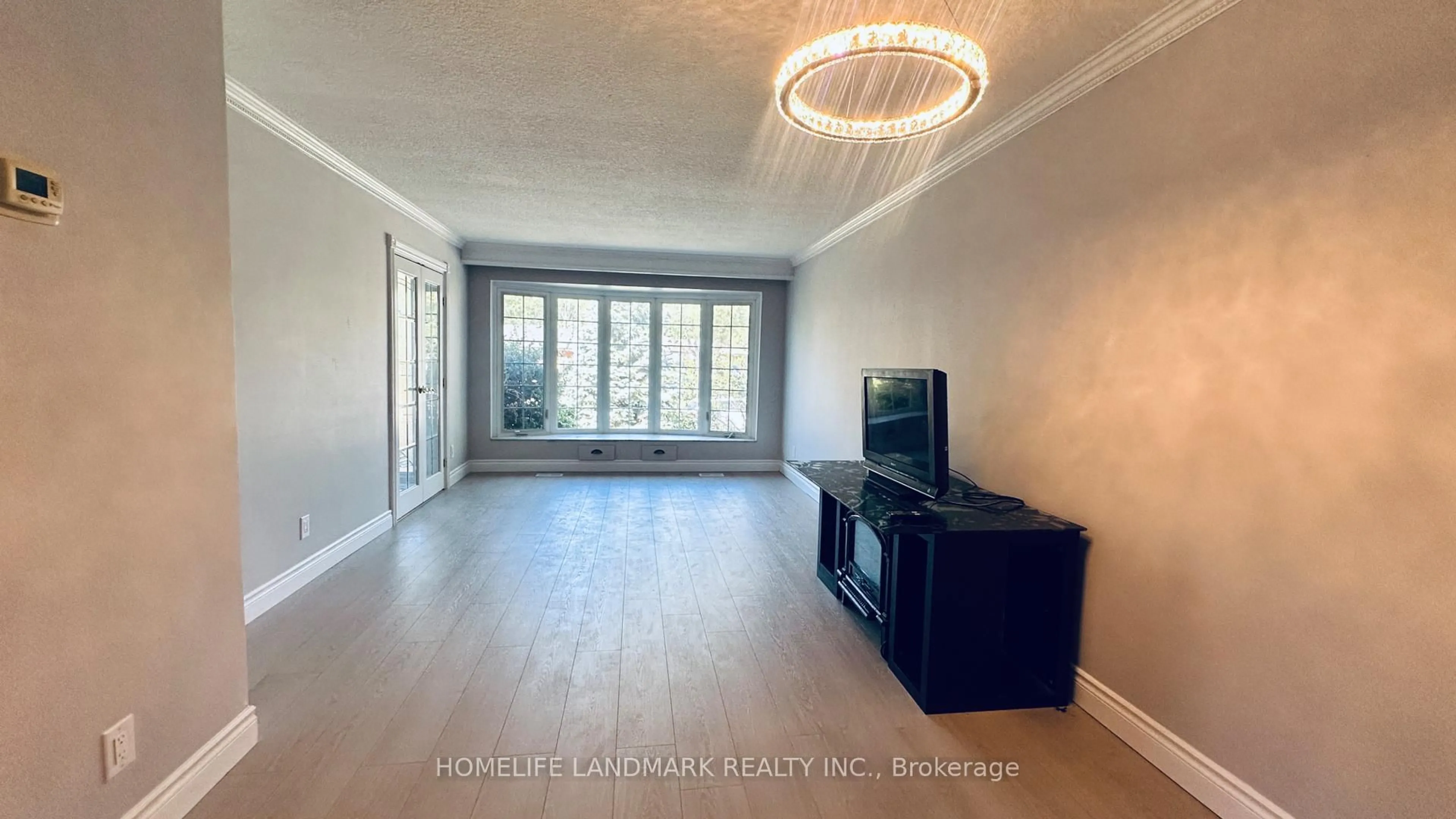 A pic of a room for 3463 Orion Cres, Mississauga Ontario L5C 2H7