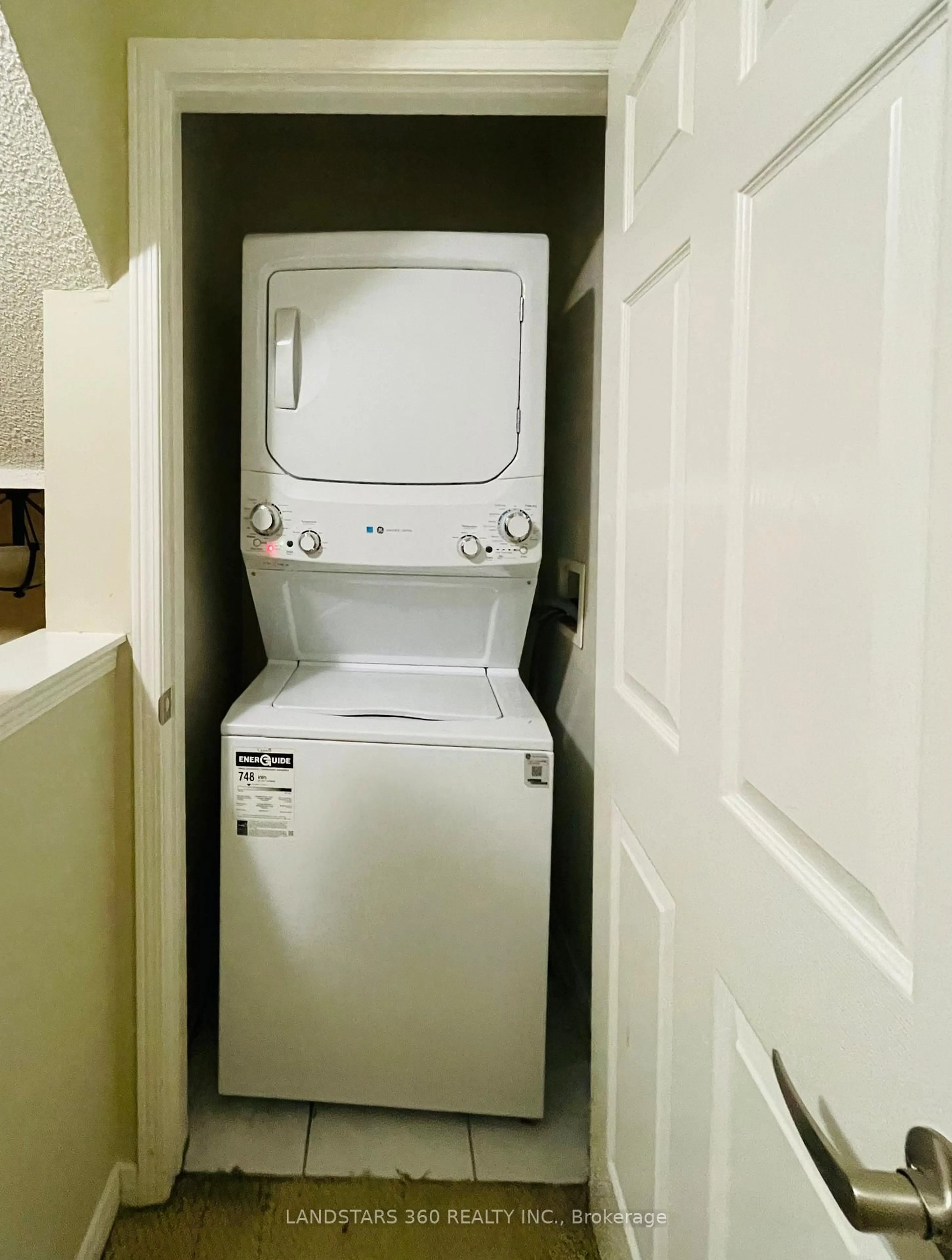 Laundry room for 109 The Queensway ##108, Toronto Ontario M6S 5B6