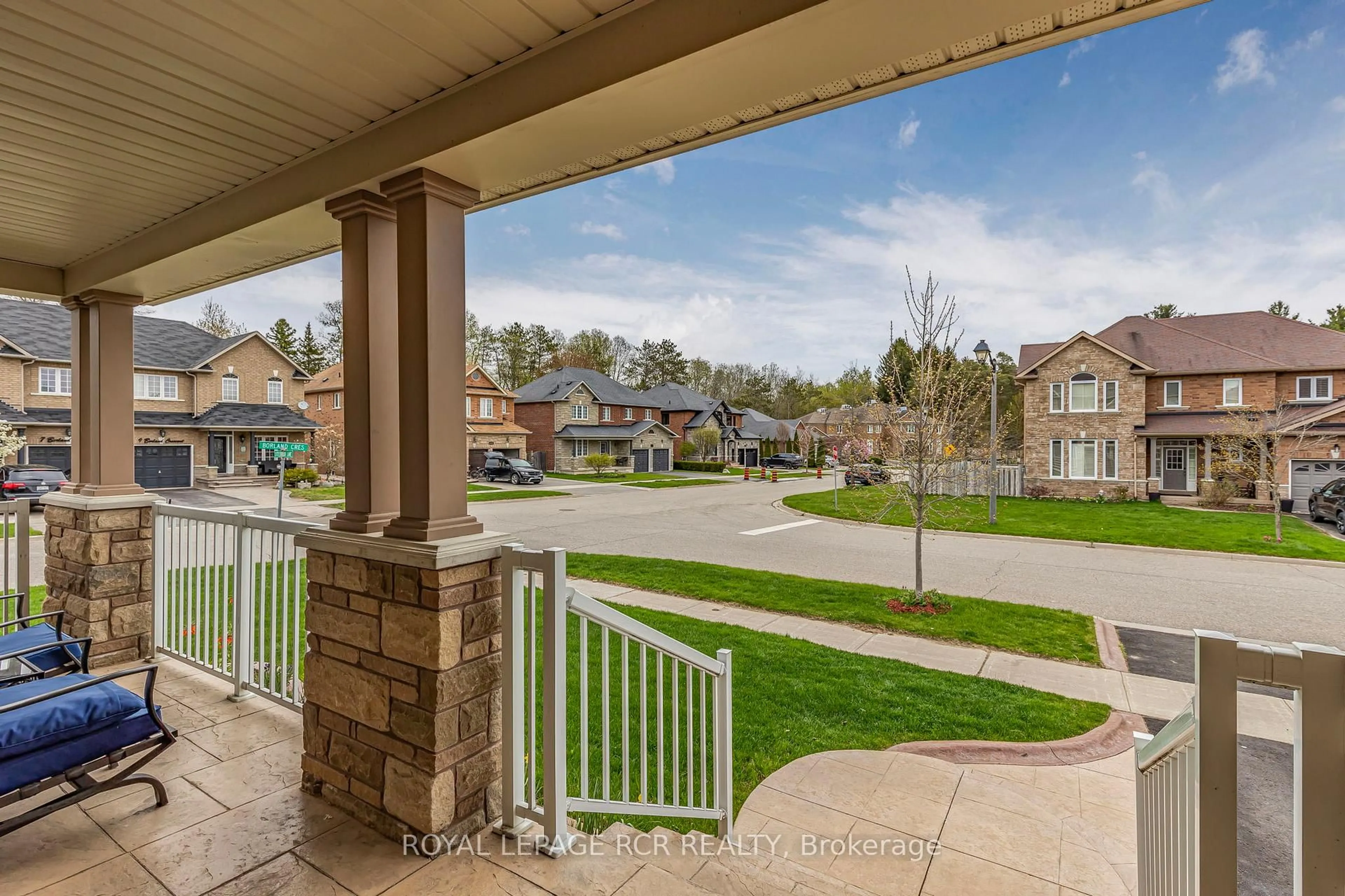 Patio, mountain view for 2 Littlebrook Lane, Caledon Ontario L7C 3M4
