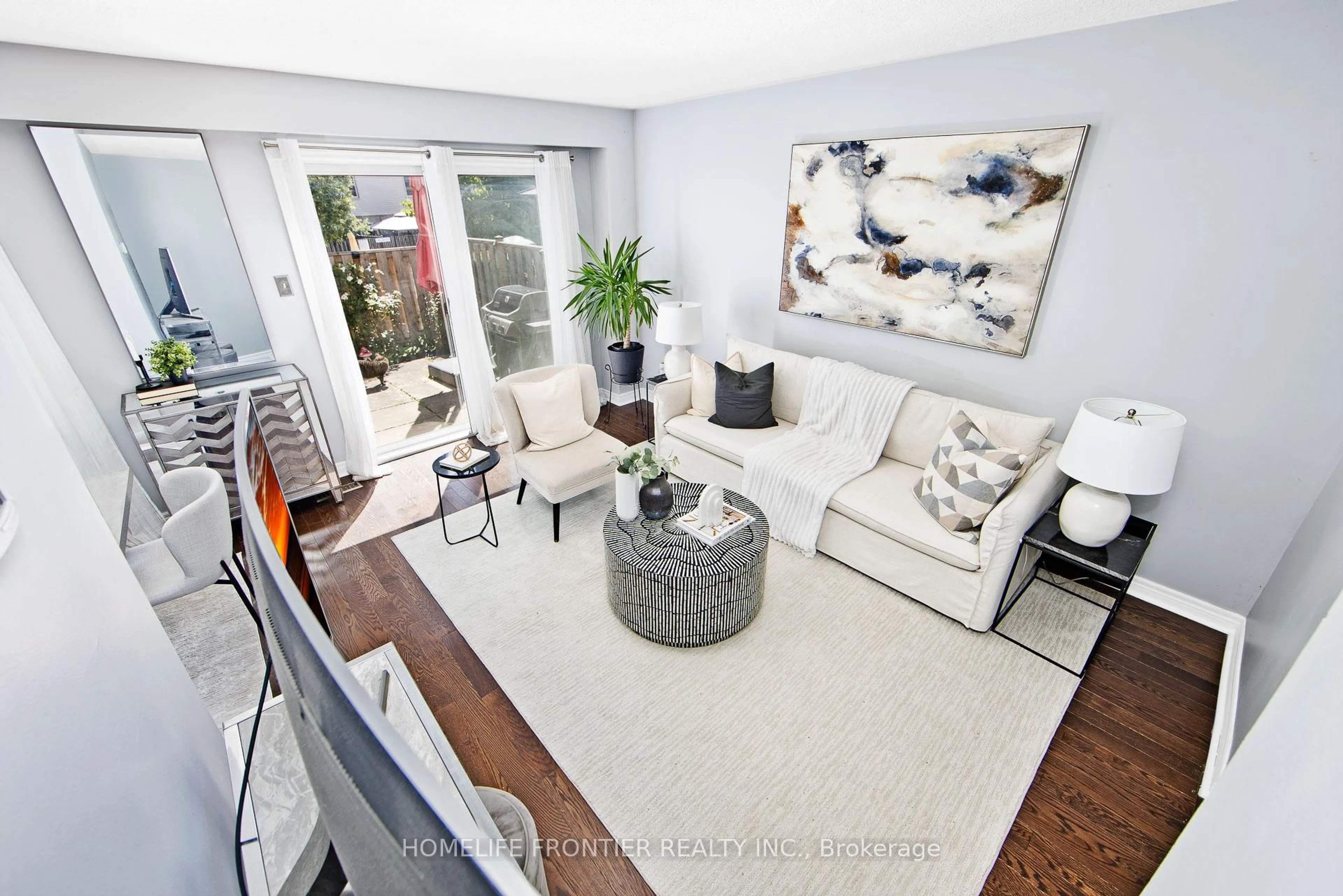 Living room with furniture, unknown for 3400 Rhonda Valy #TH59, Mississauga Ontario L5A 3L9