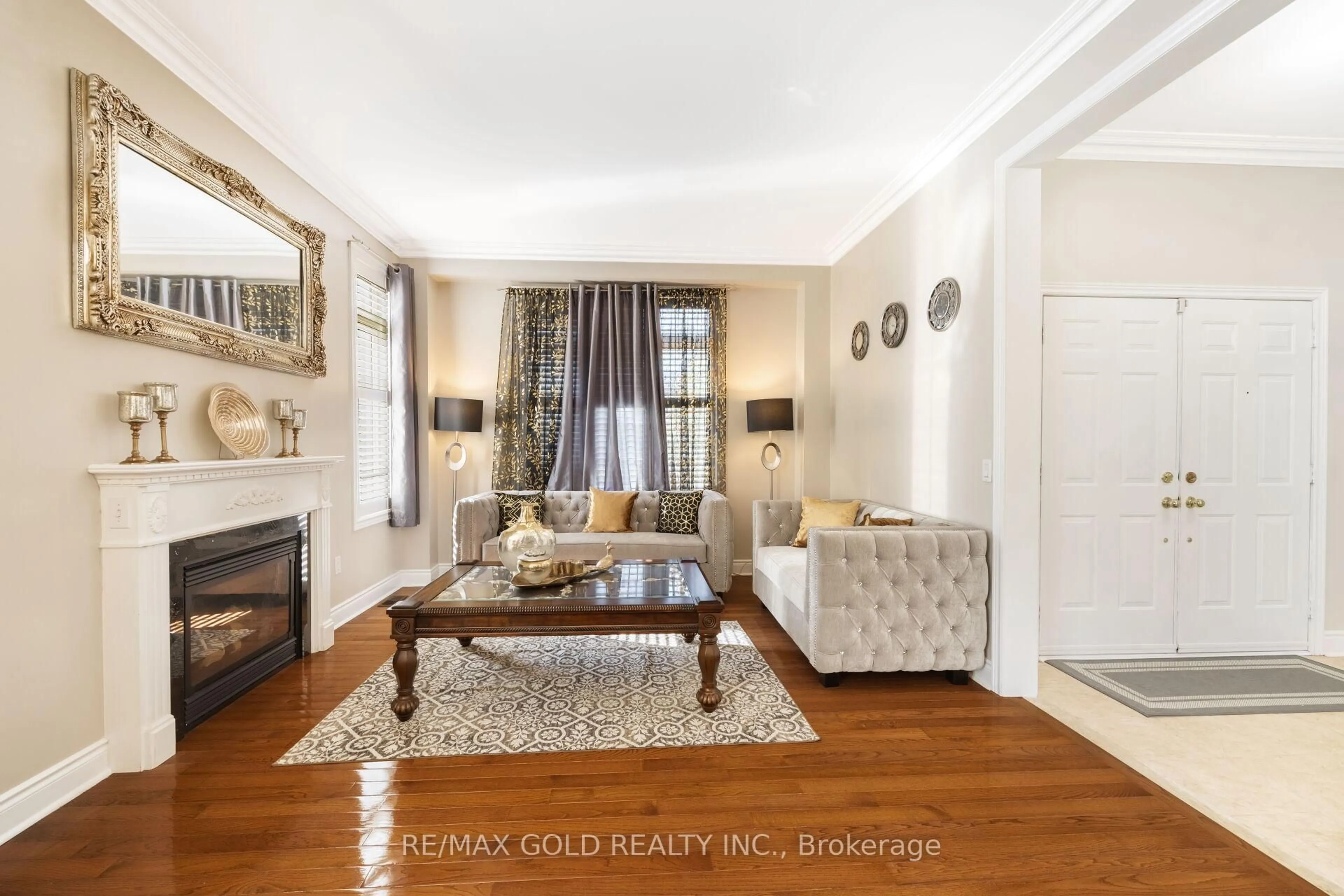 Living room with furniture, unknown for 19 Eiffel Blvd, Brampton Ontario L6P 1V9