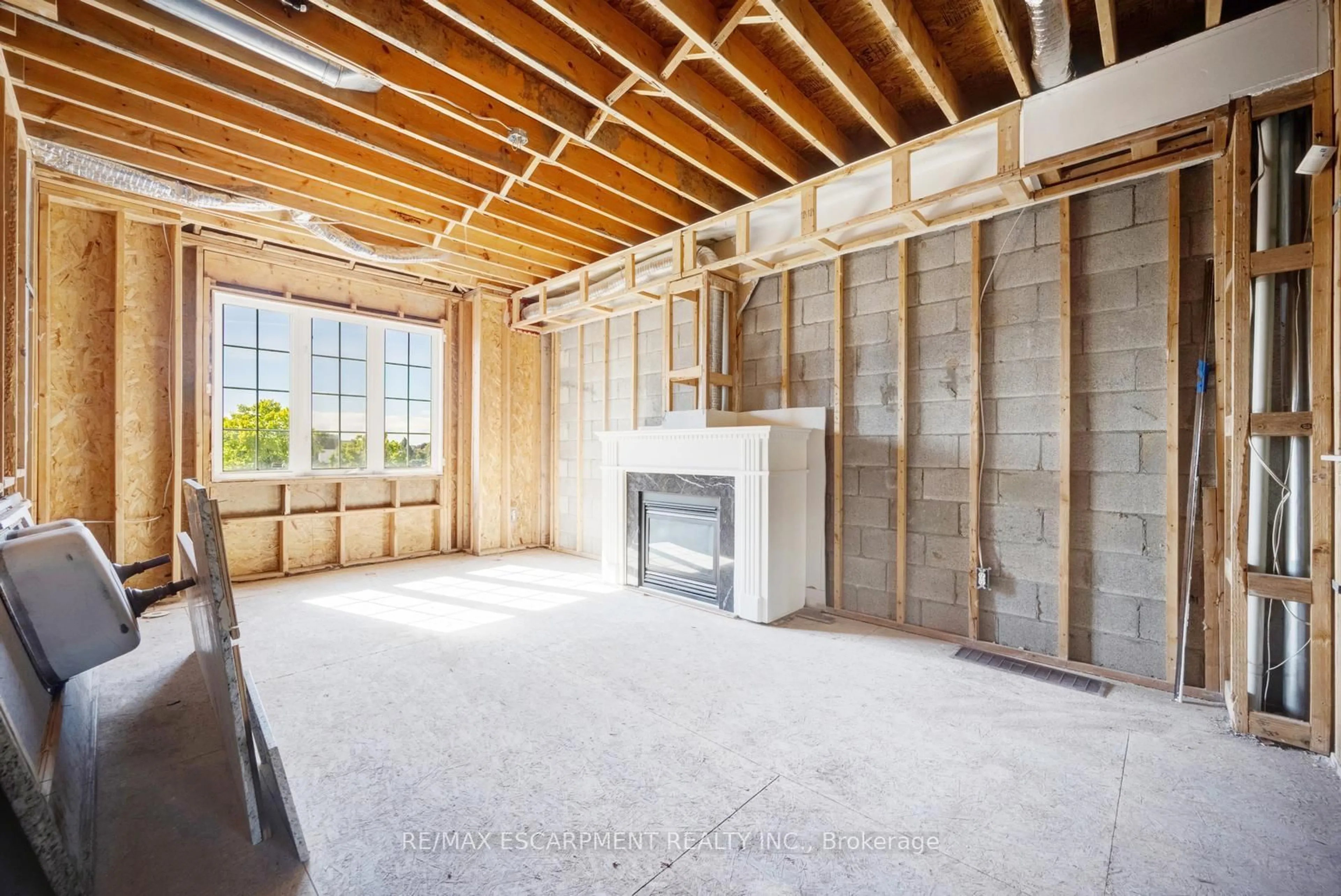 A pic of a room for 6544 Opera Glass Cres, Mississauga Ontario L5W 1S1