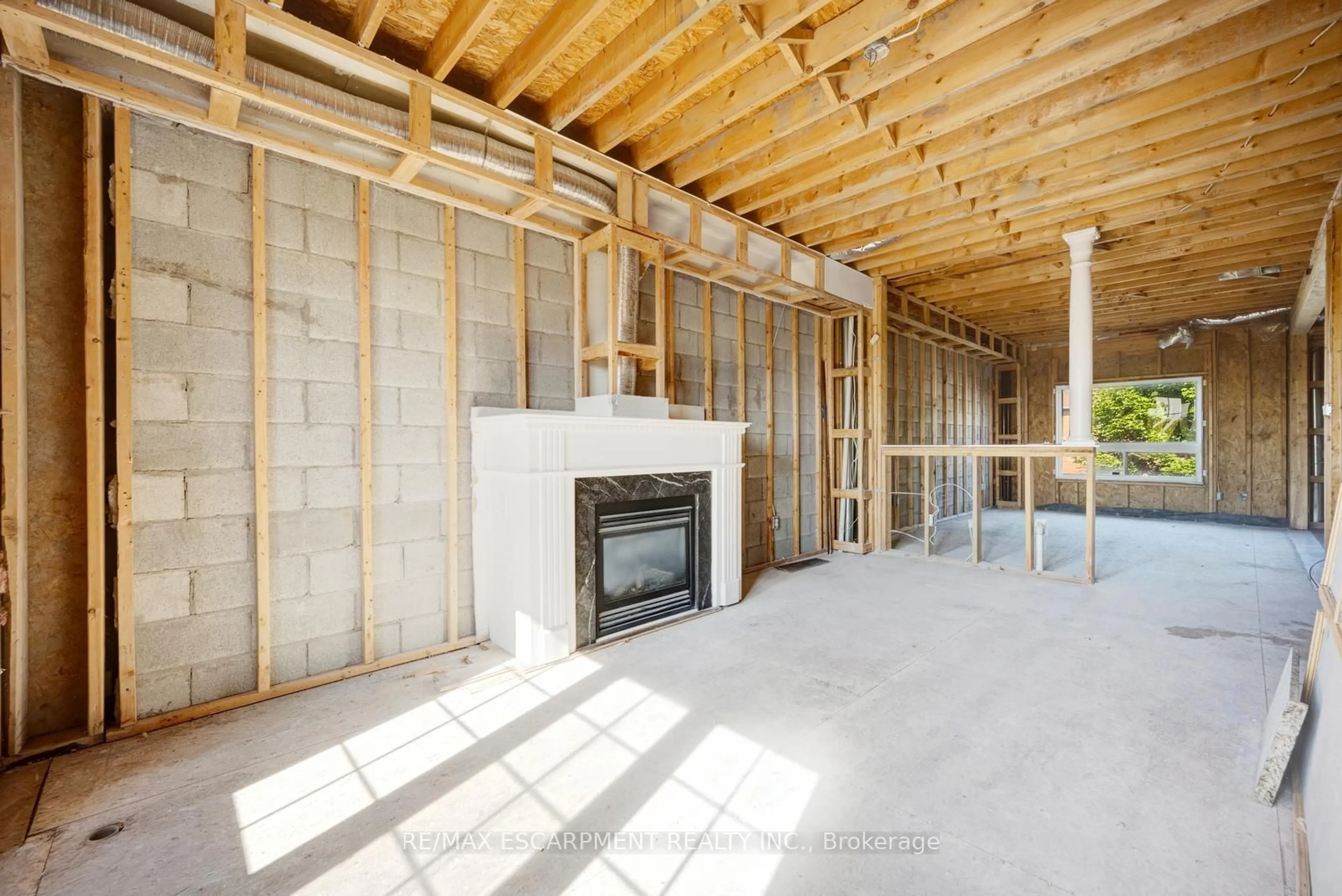 Unknown for 6544 Opera Glass Cres, Mississauga Ontario L5W 1S1