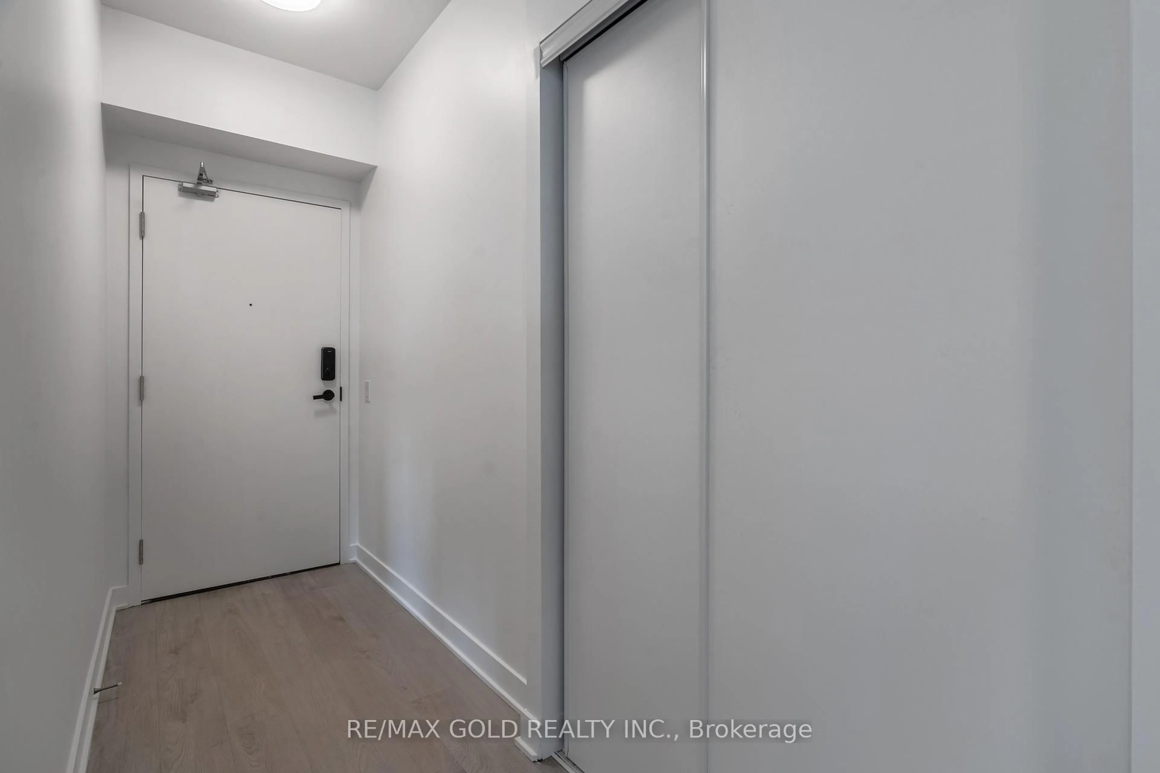 Unknown for 3900 Confedration Pkwy #2707, Mississauga Ontario L5B 0M3