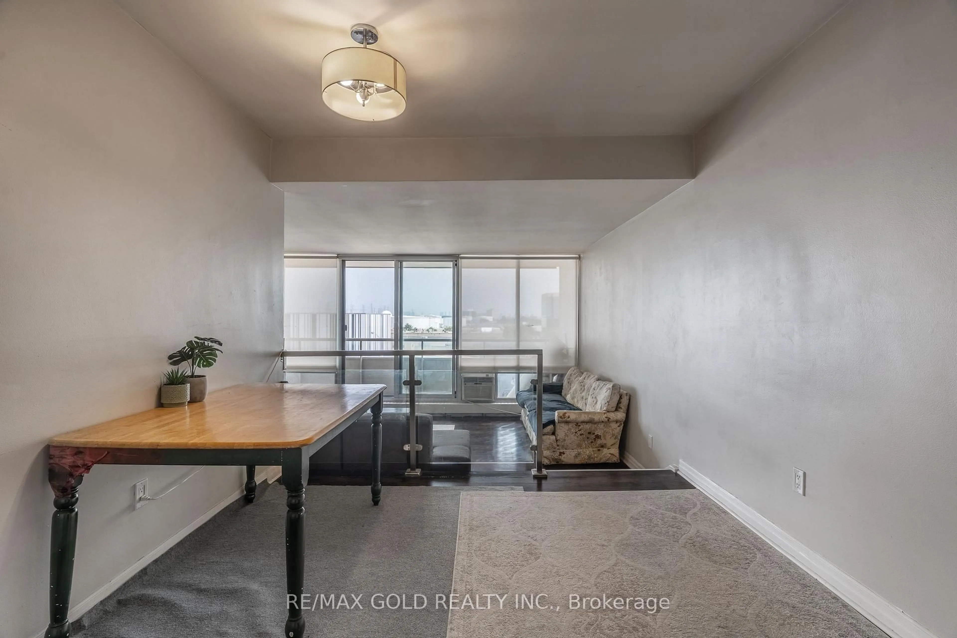 A pic of a room for 1 Four Winds Dr #502, Toronto Ontario M3J 2T1
