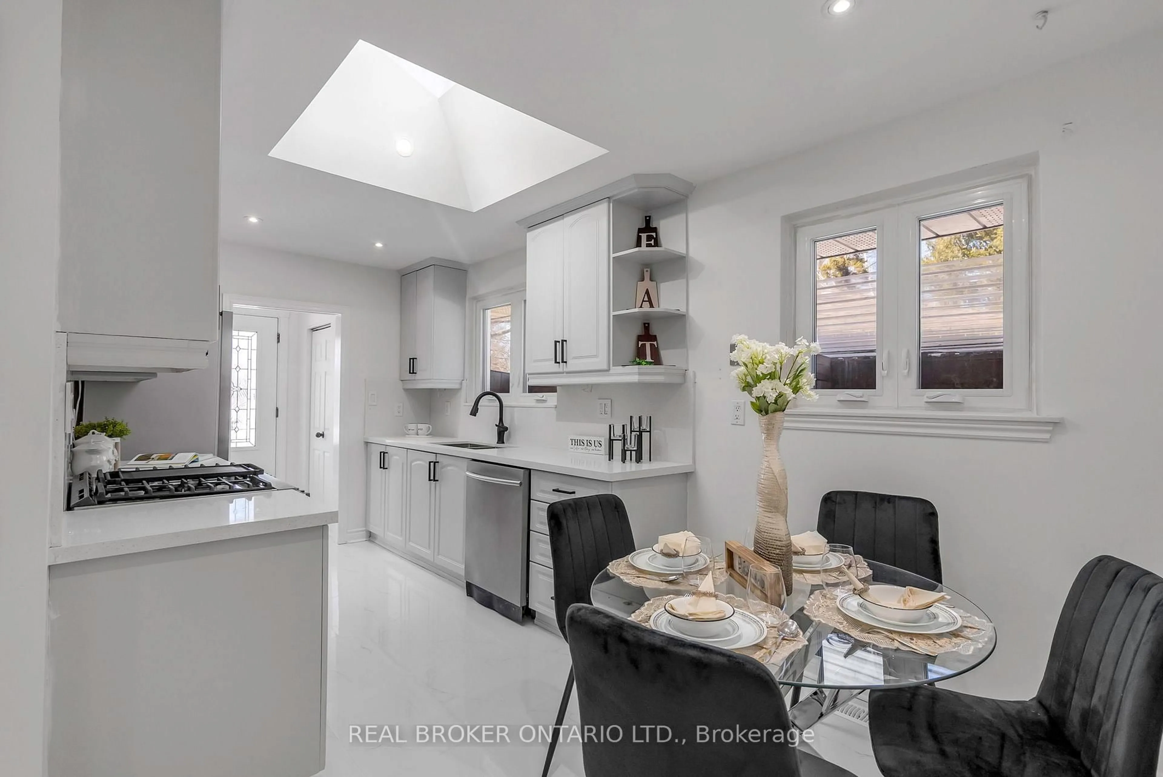 Contemporary kitchen, ceramic/tile floor for 3465 Orion Cres, Mississauga Ontario L5C 2H7