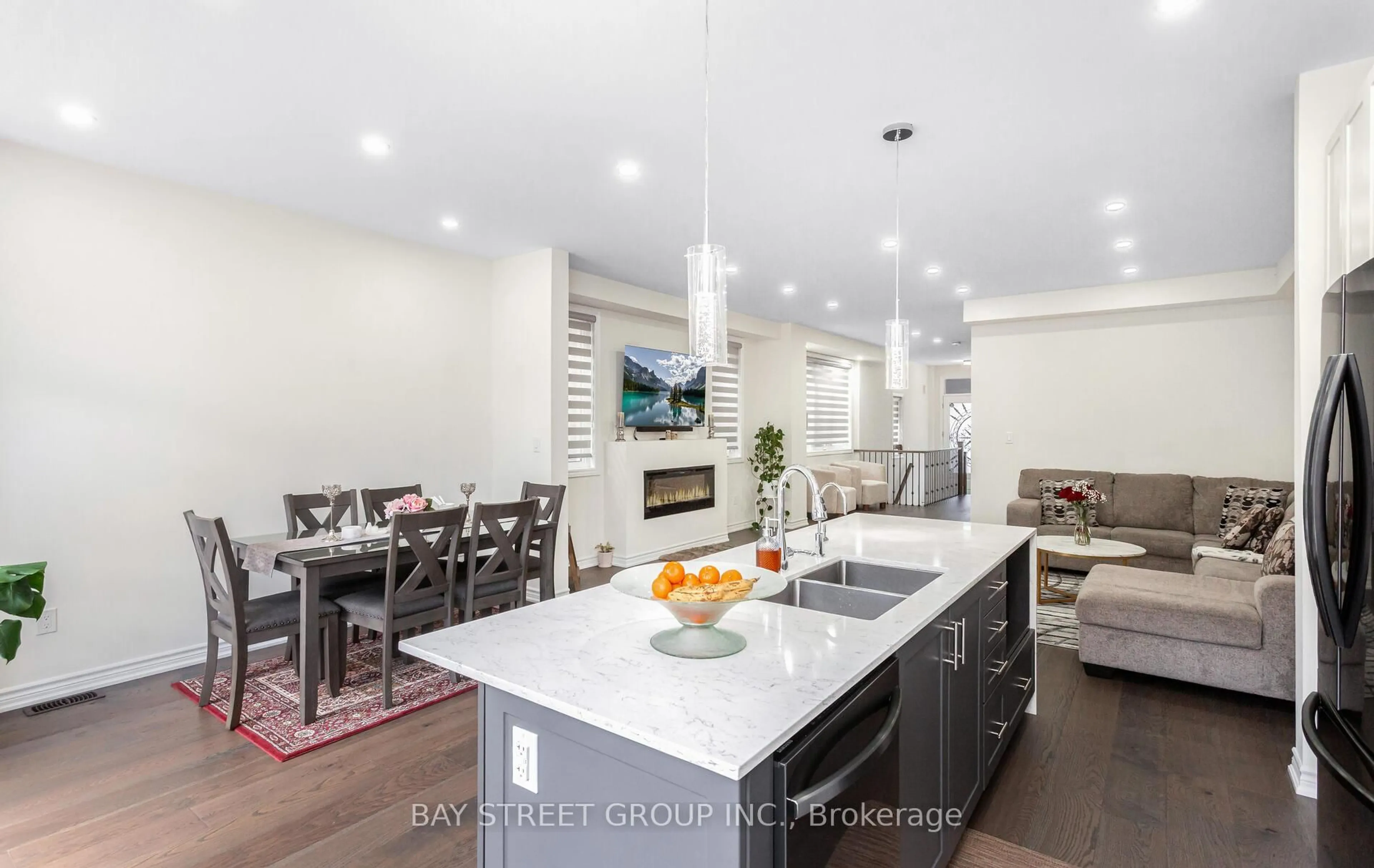 Open concept kitchen, unknown for 488 Parent Pl, Milton Ontario L9E 1L4