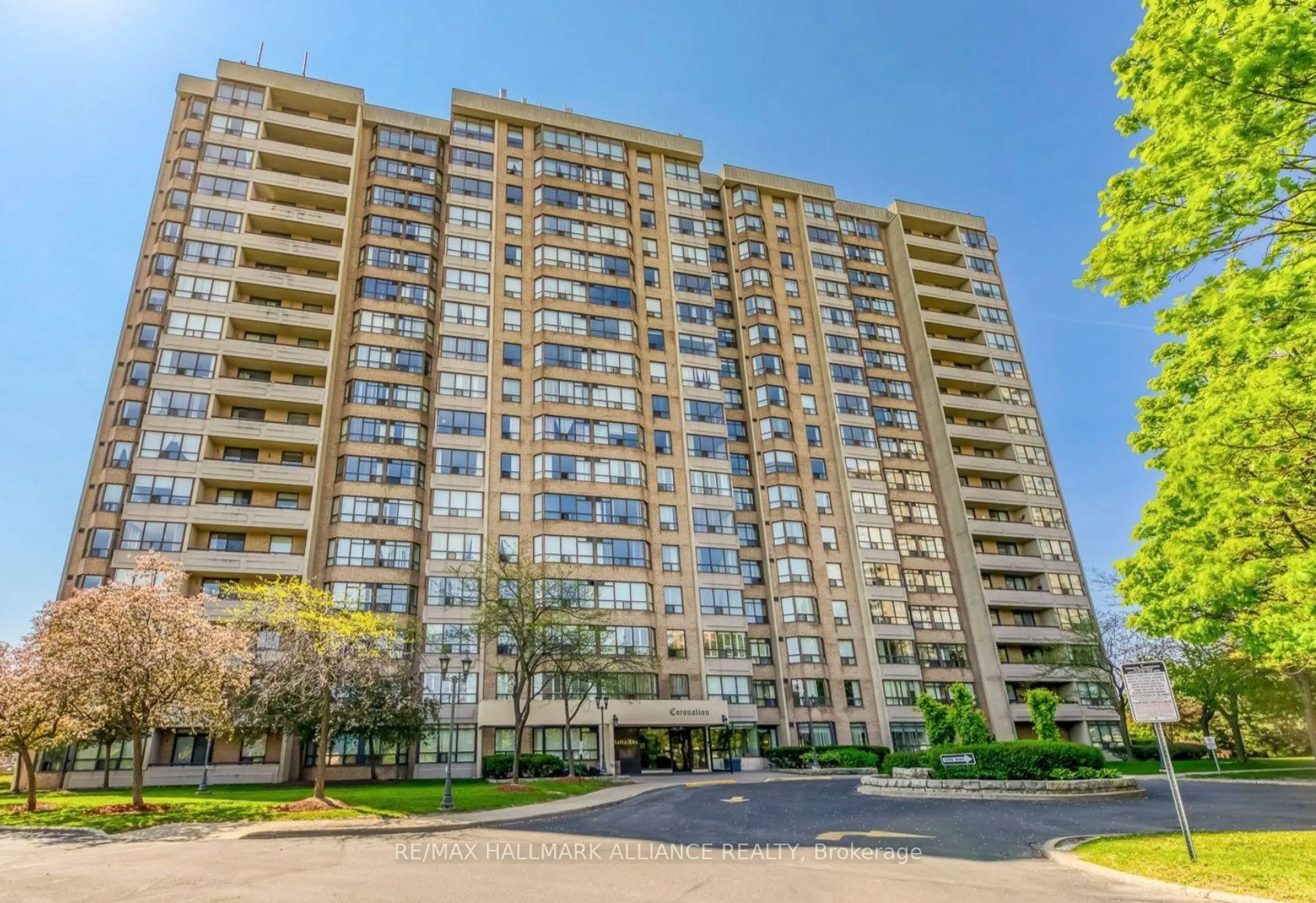 Unknown for 30 Malta Ave #307, Brampton Ontario L6Y 4W6