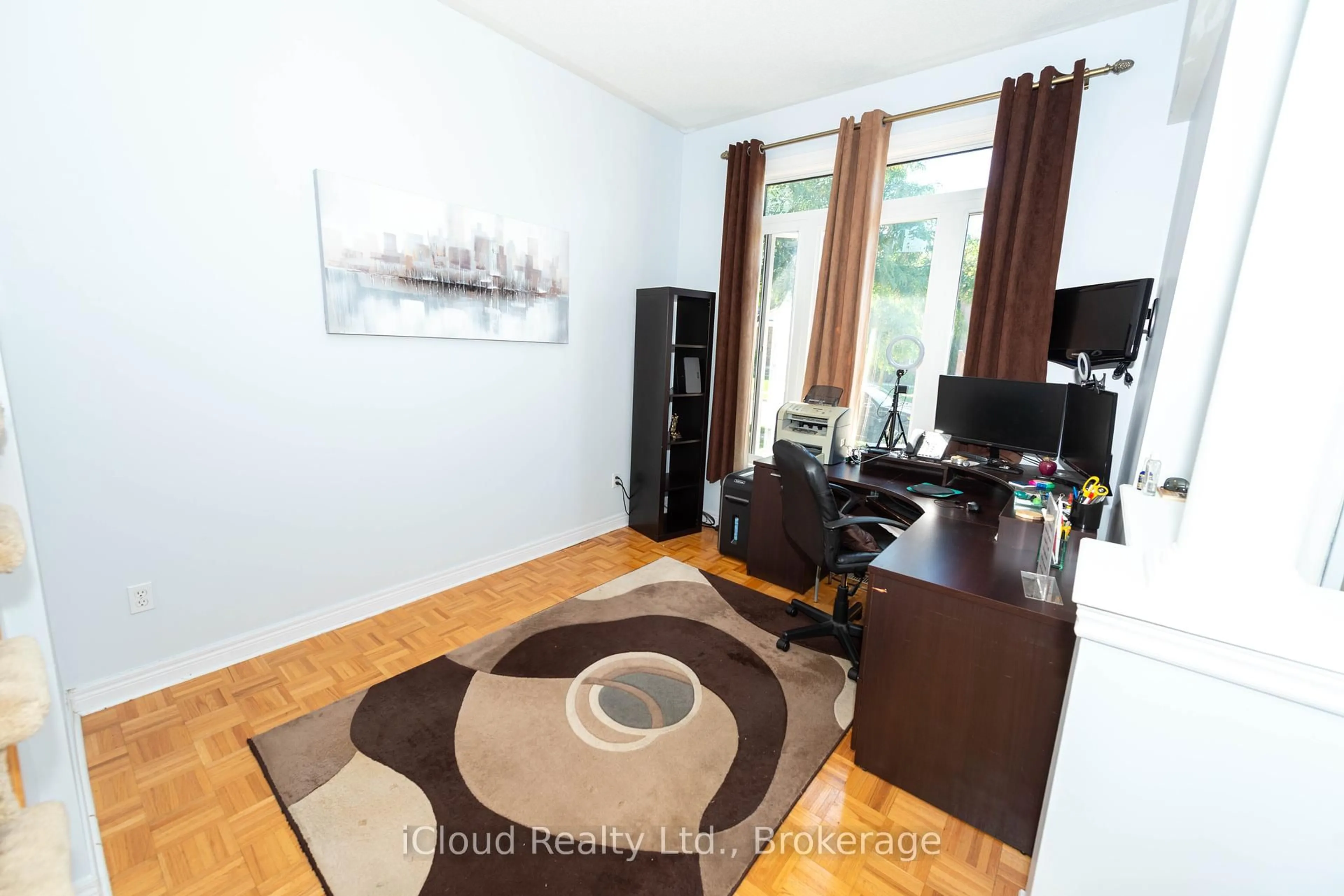 A pic of a room for 19 Fountainview Way, Brampton Ontario L6S 6K4
