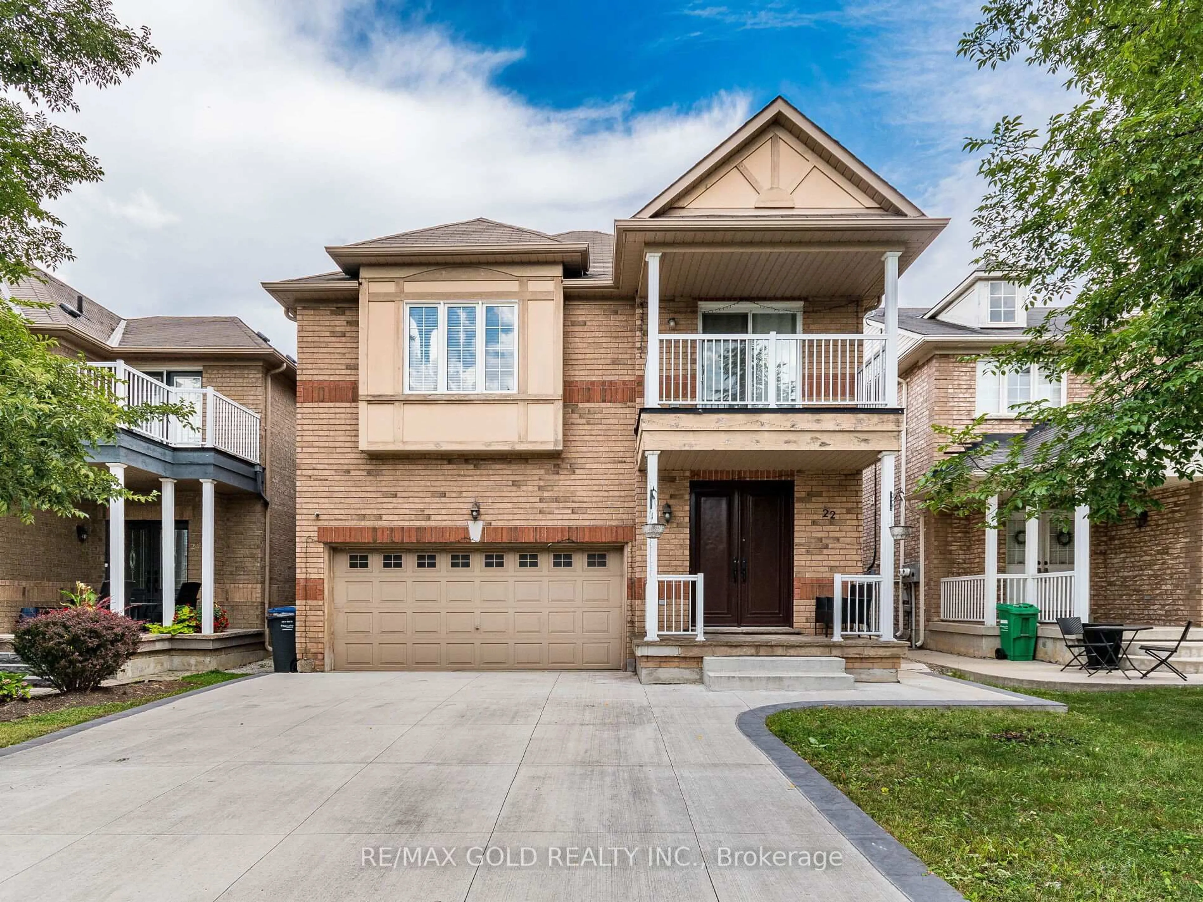 Home with brick exterior material, street for 22 Game Creek Cres, Brampton Ontario L7A 0J2
