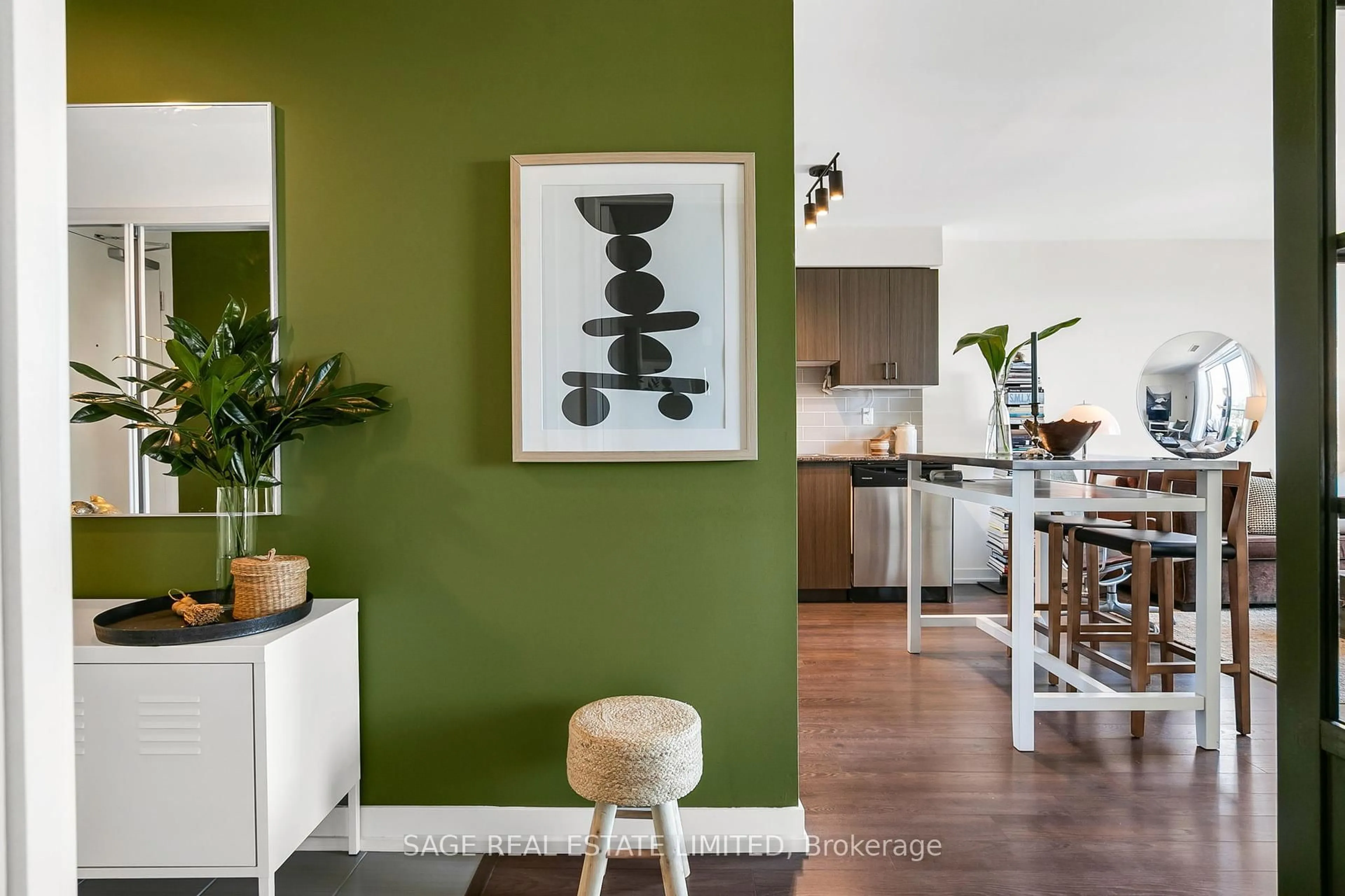 Unknown for 812 Lansdowne Ave #1304, Toronto Ontario M6H 4K5