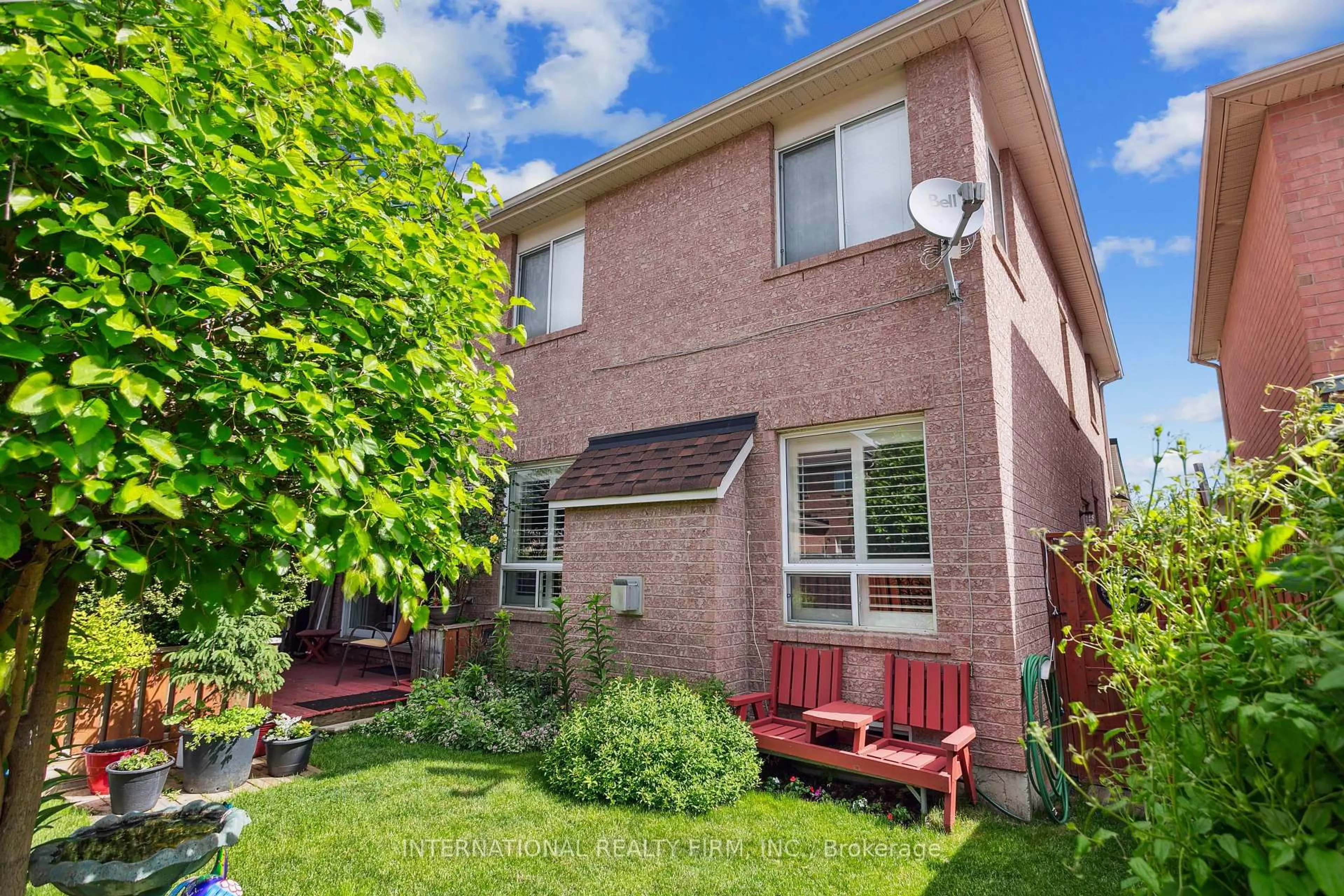 Home with brick exterior material, street for 30 Benmore Cres, Brampton Ontario L6P 2T3