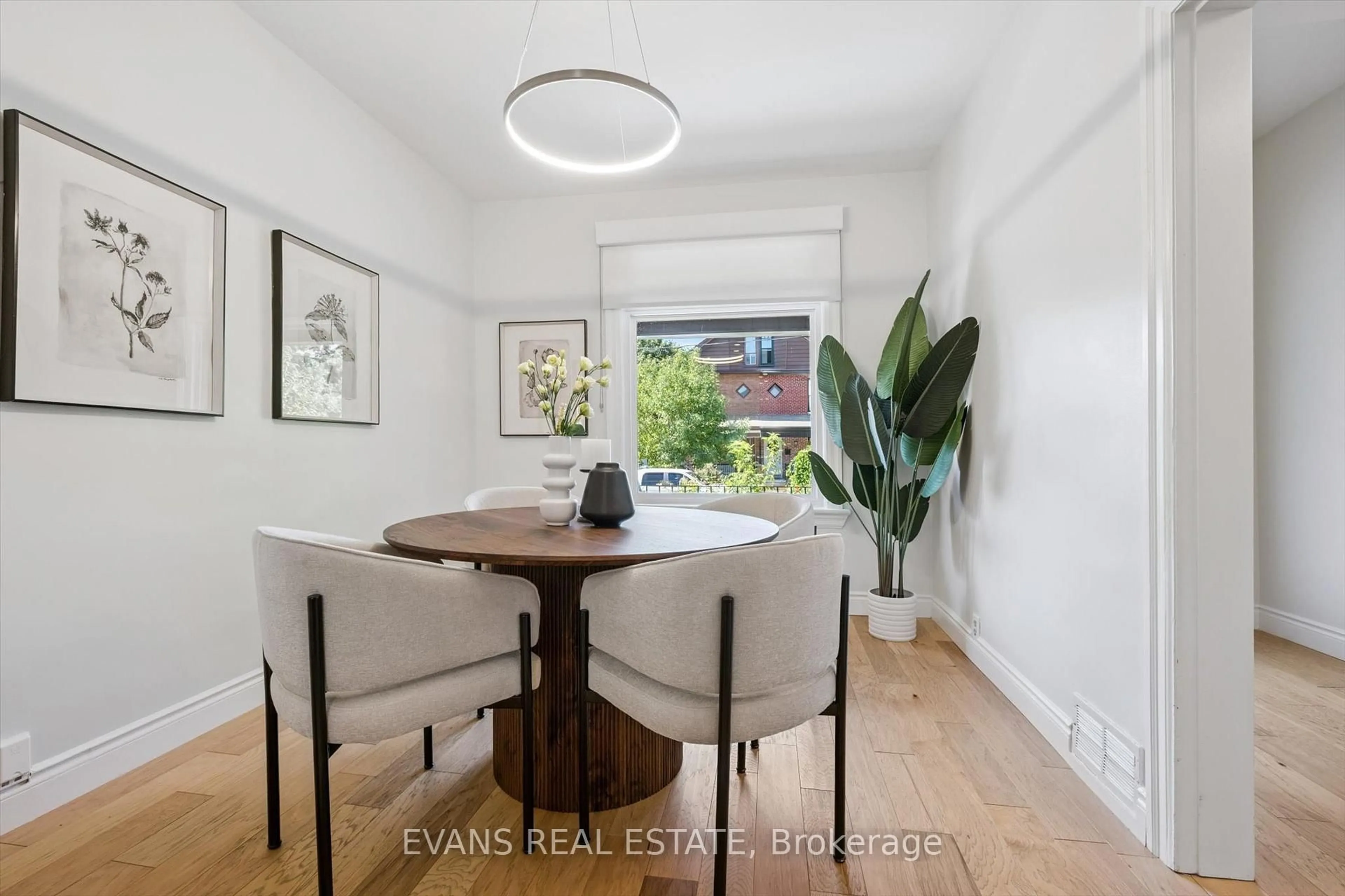 Dining room, unknown for 25 Uxbridge Ave, Toronto Ontario M6N 2Y1