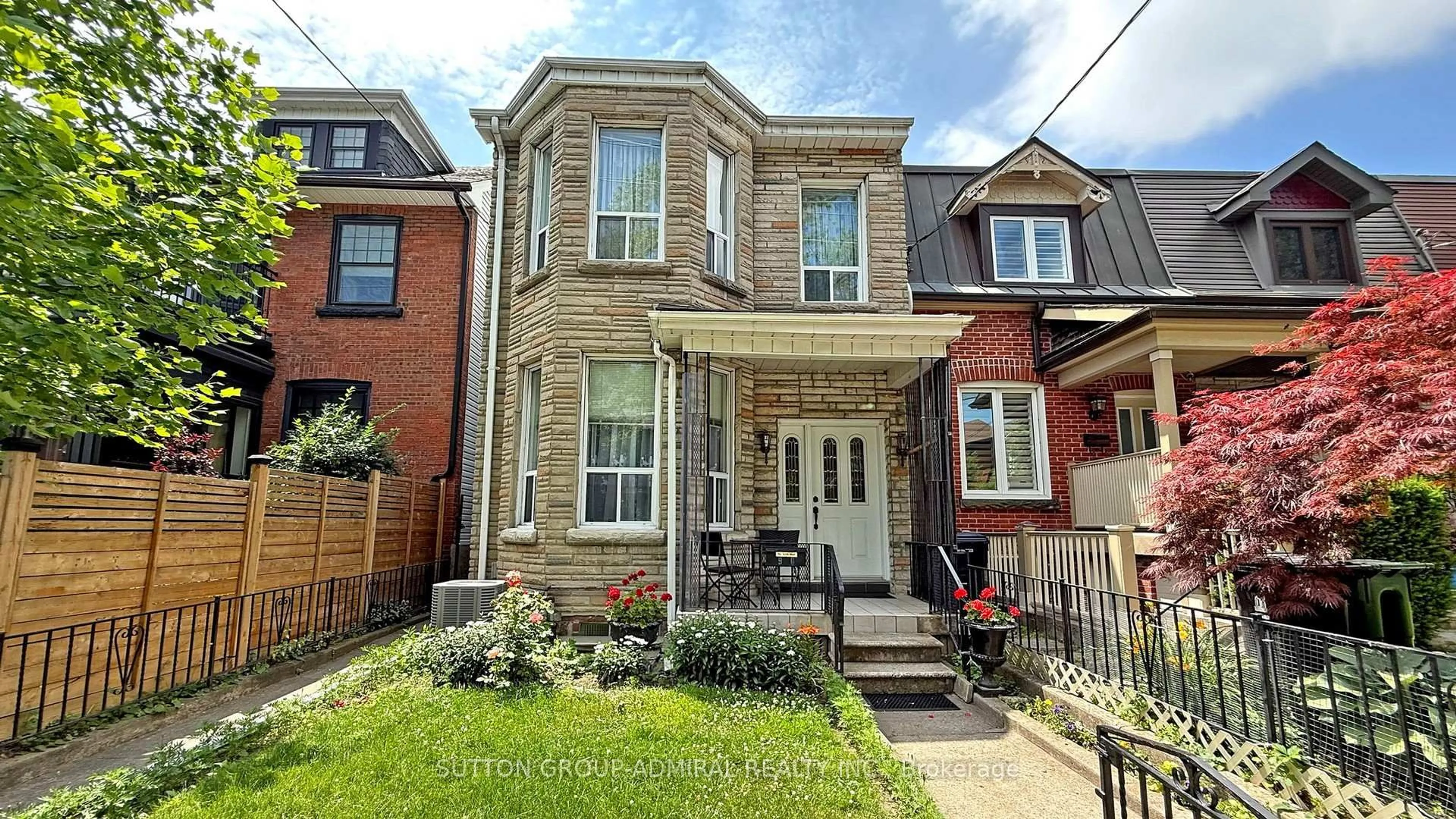 Home with brick exterior material, street for 90 Westmoreland Ave, Toronto Ontario M6H 2Z7