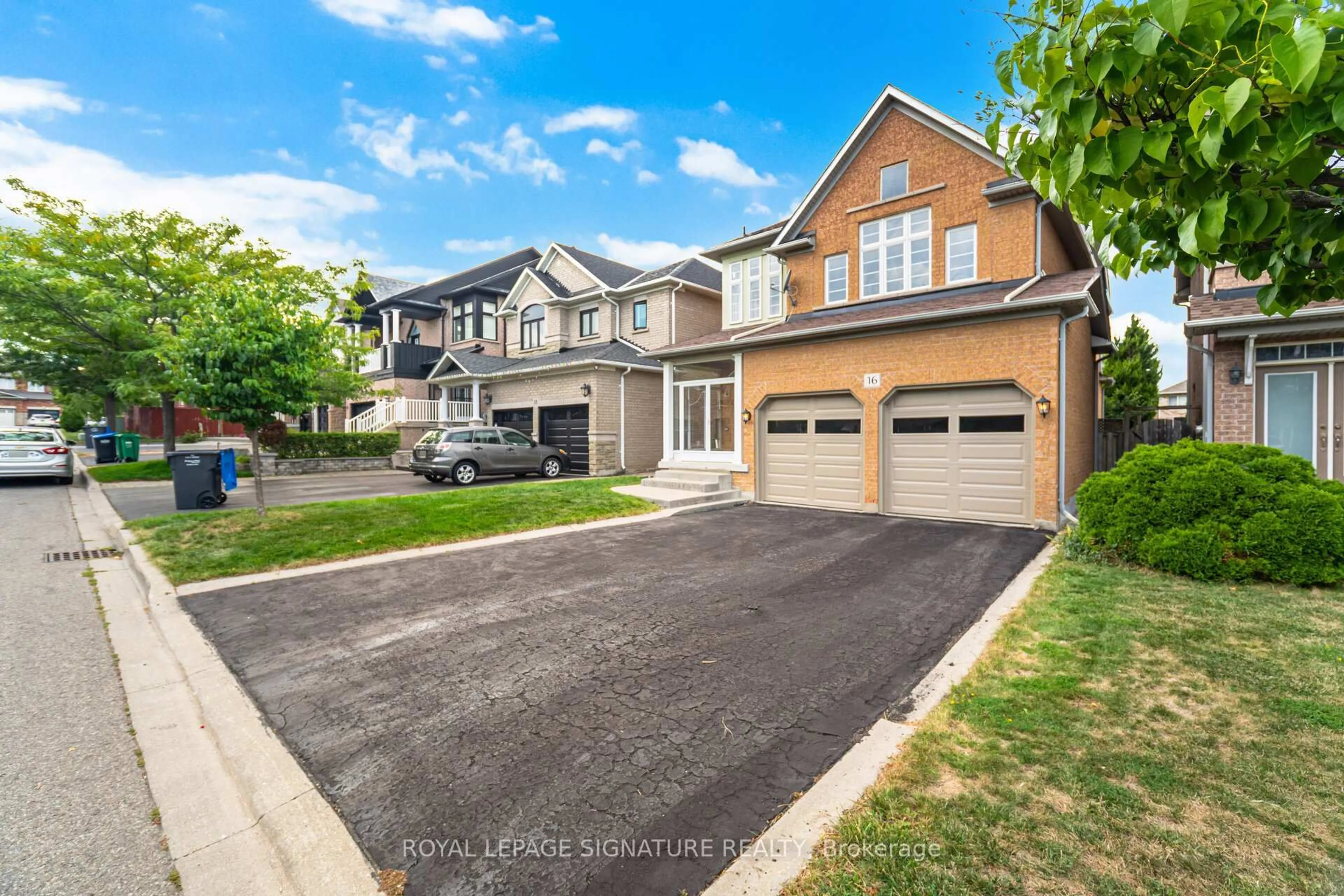 Unknown for 16 Aria Lane, Brampton Ontario L6S 6J5
