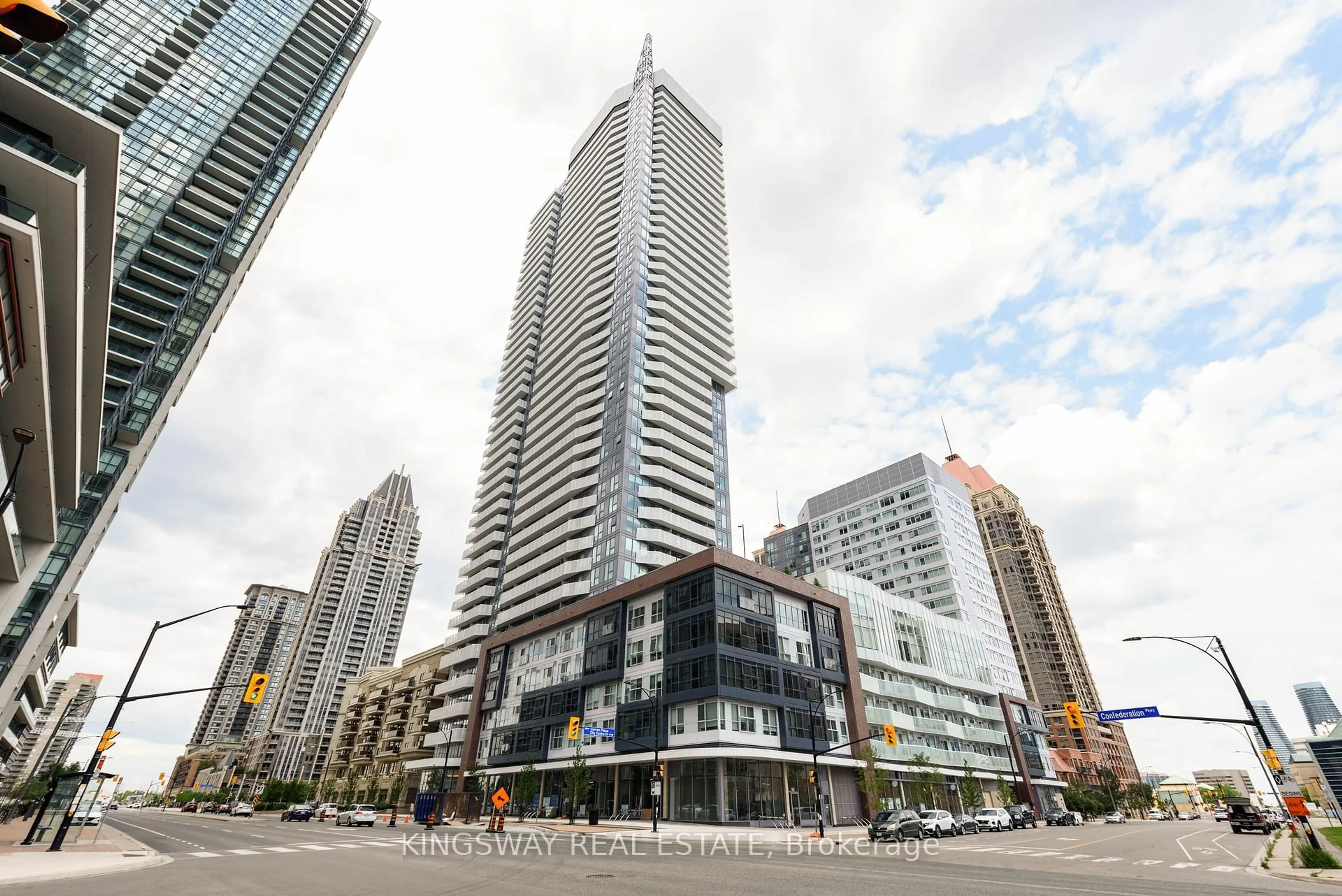 Patio, unknown for 4065 Confederation Pkwy #2505, Mississauga Ontario L5B 0L4
