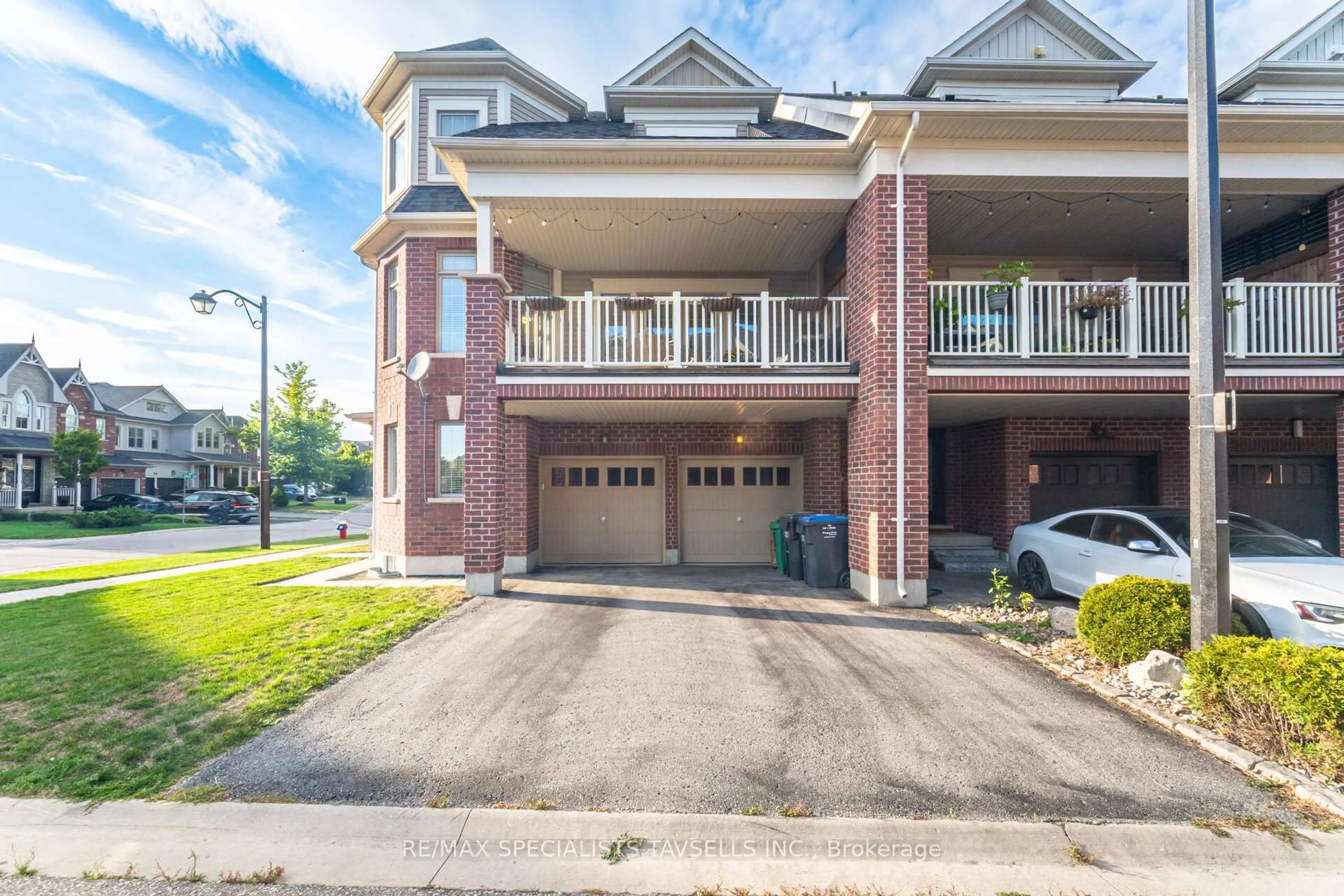 Home with brick exterior material, street for 48 Boyces Creek Crt, Caledon Ontario L7C 3S3