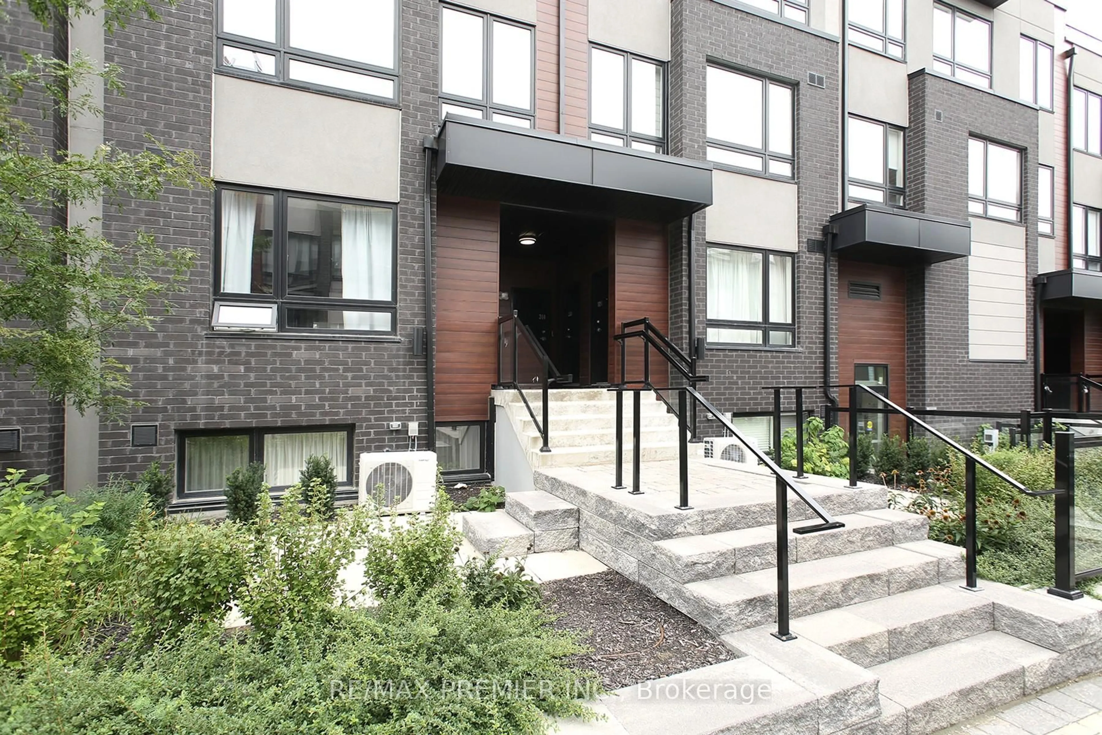 Unknown for 1100 Briar Hill Ave #312, Toronto Ontario M6B 0A9