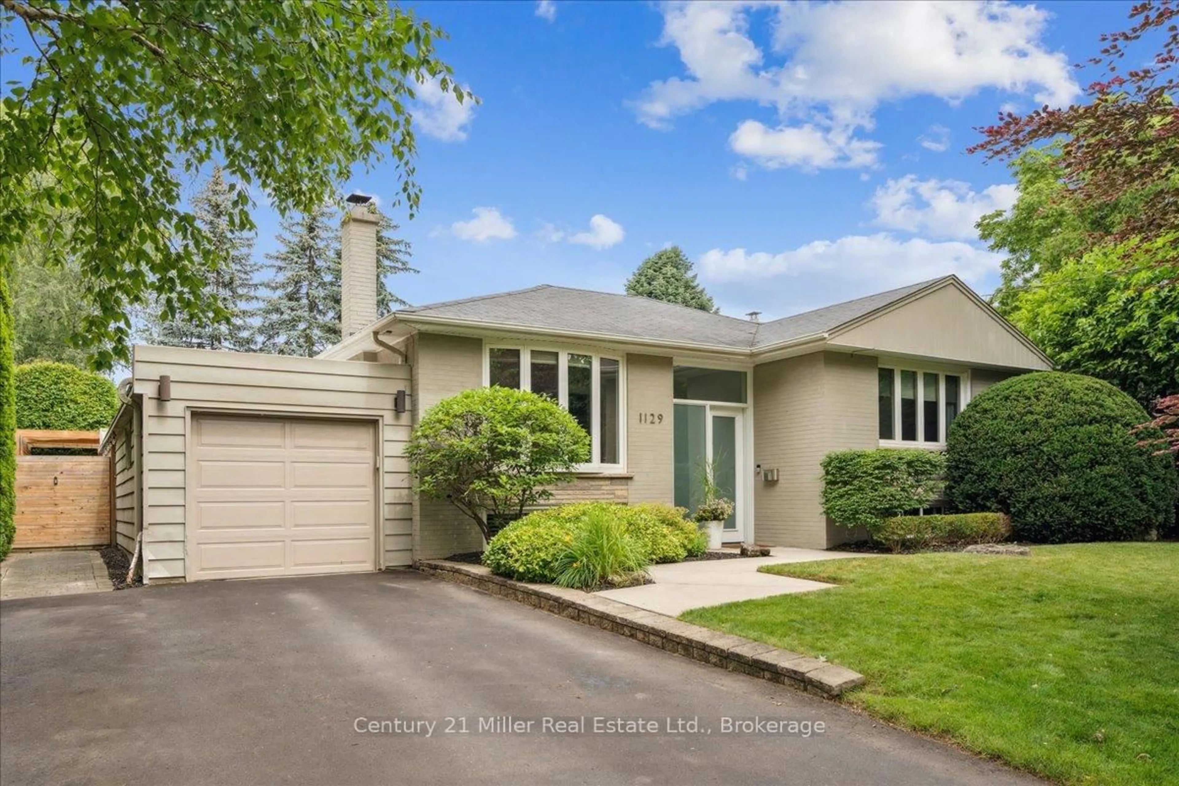 Unknown for 1129 Shaw St, Oakville Ontario L6L 2S1