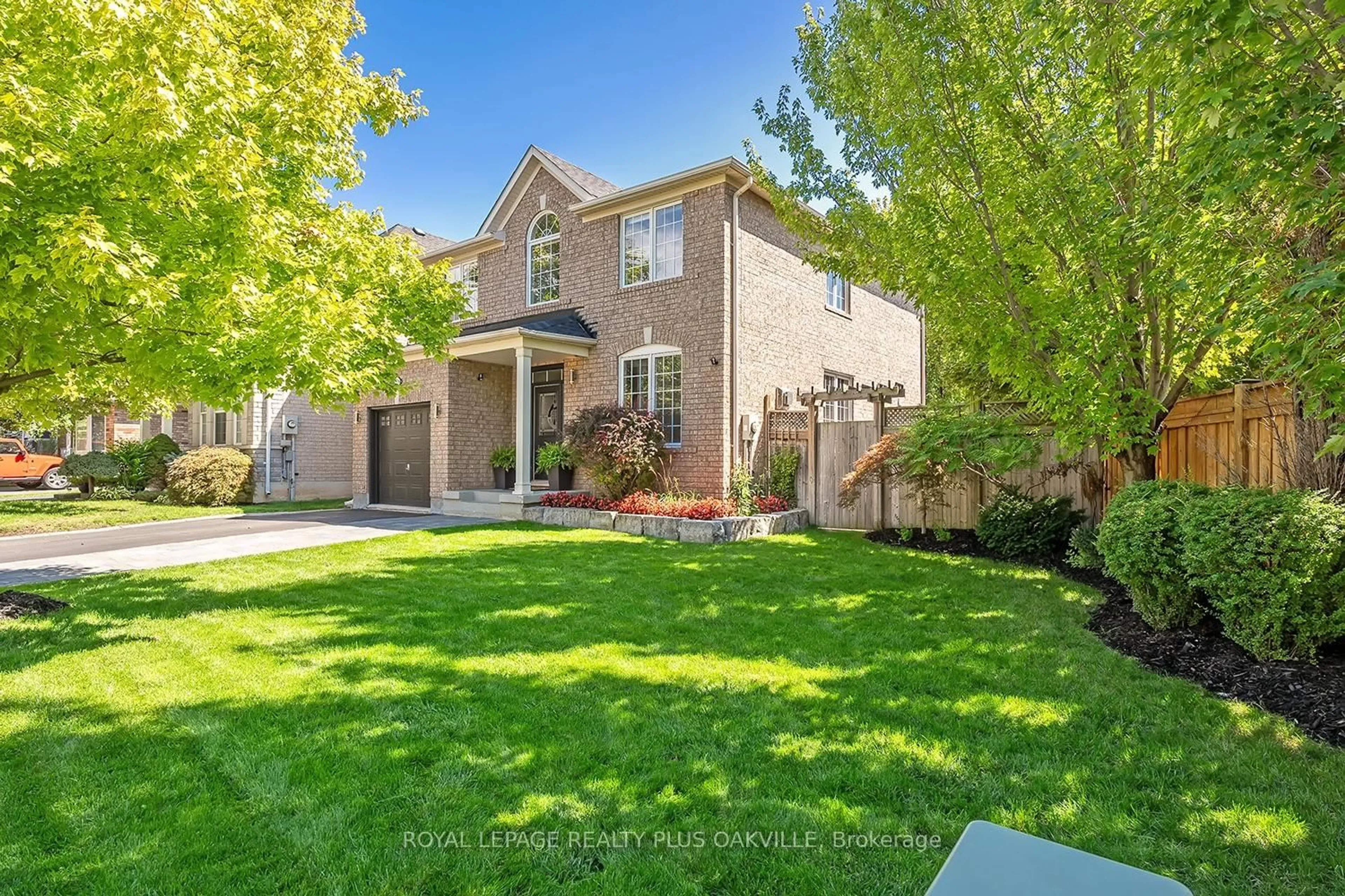 Home with brick exterior material, street for 3174 Scotscraig Cres, Oakville Ontario L6M 5G9
