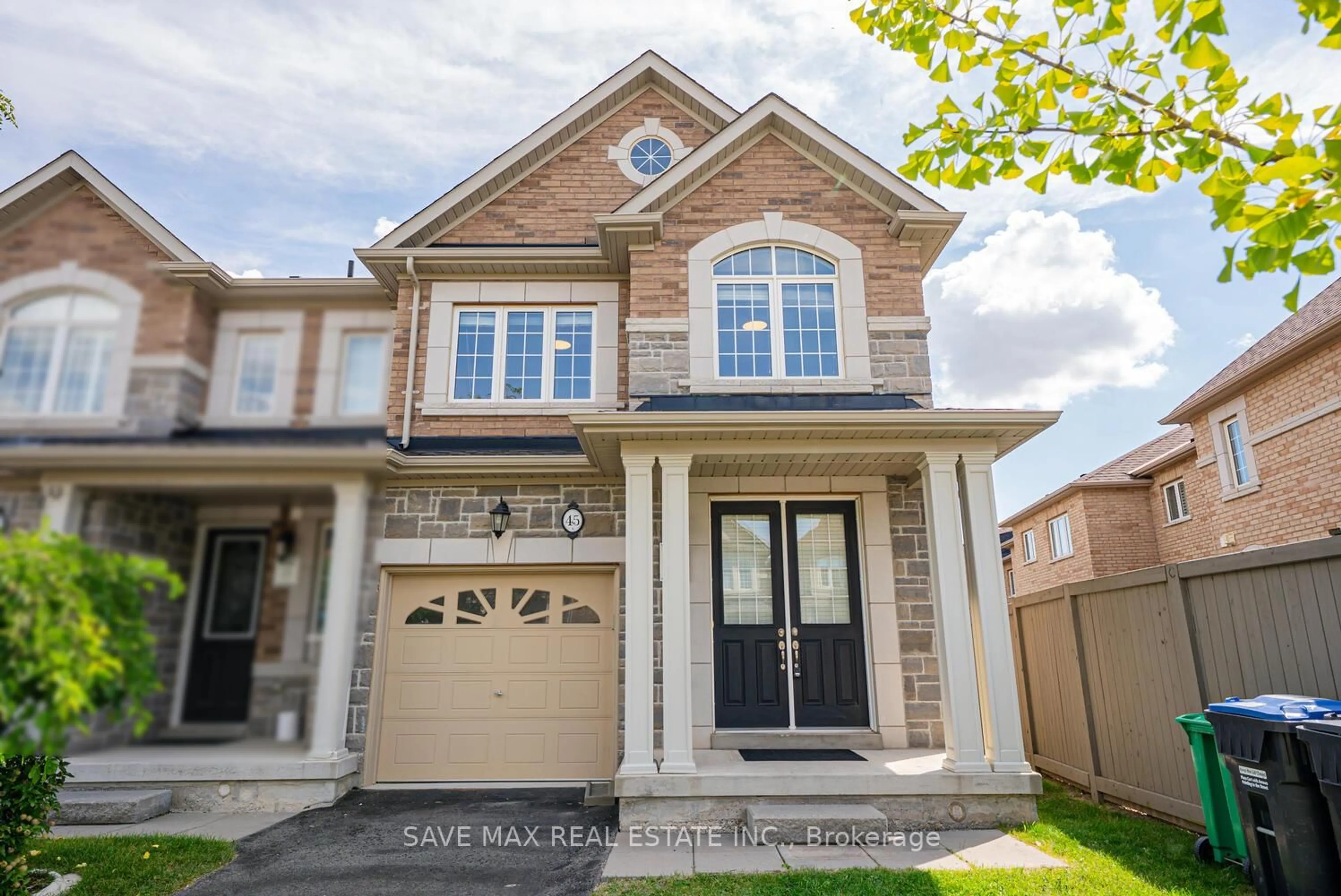 Home with brick exterior material, street for 45 Ivor Cres, Brampton Ontario L7A 4L6