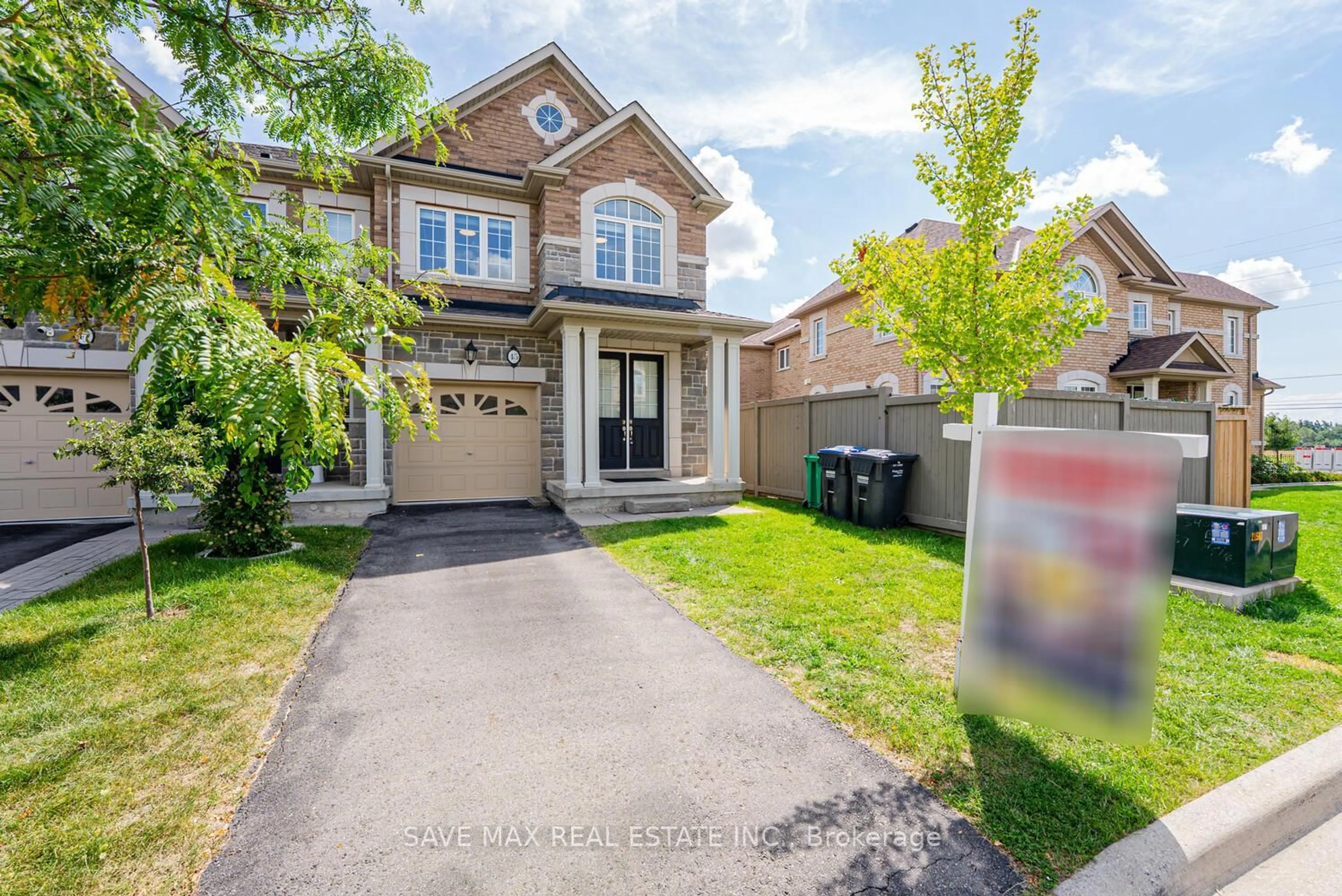 Unknown for 45 Ivor Cres, Brampton Ontario L7A 4L6