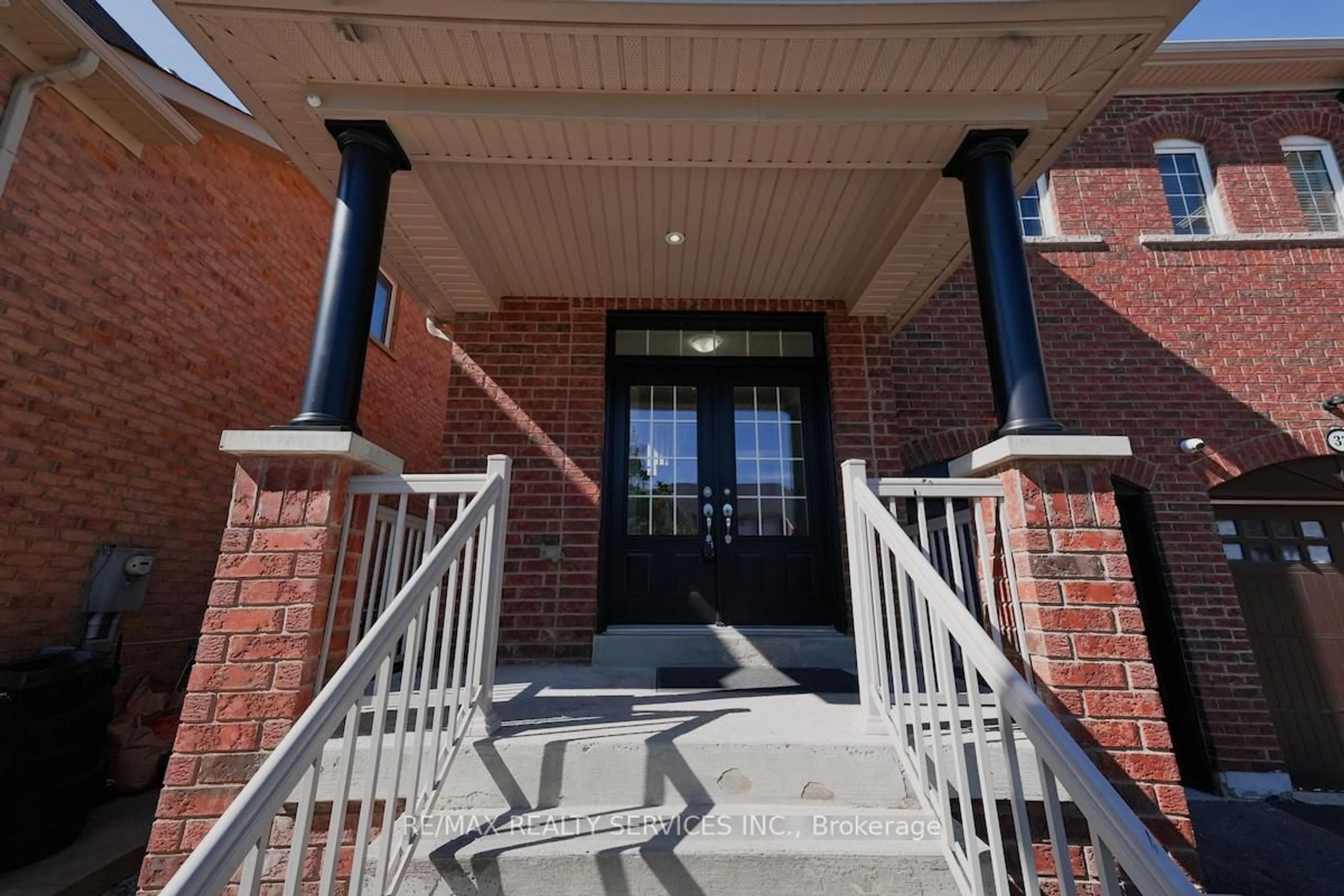 Unknown for 30 Loftsmoor Dr, Brampton Ontario L6R 3R7