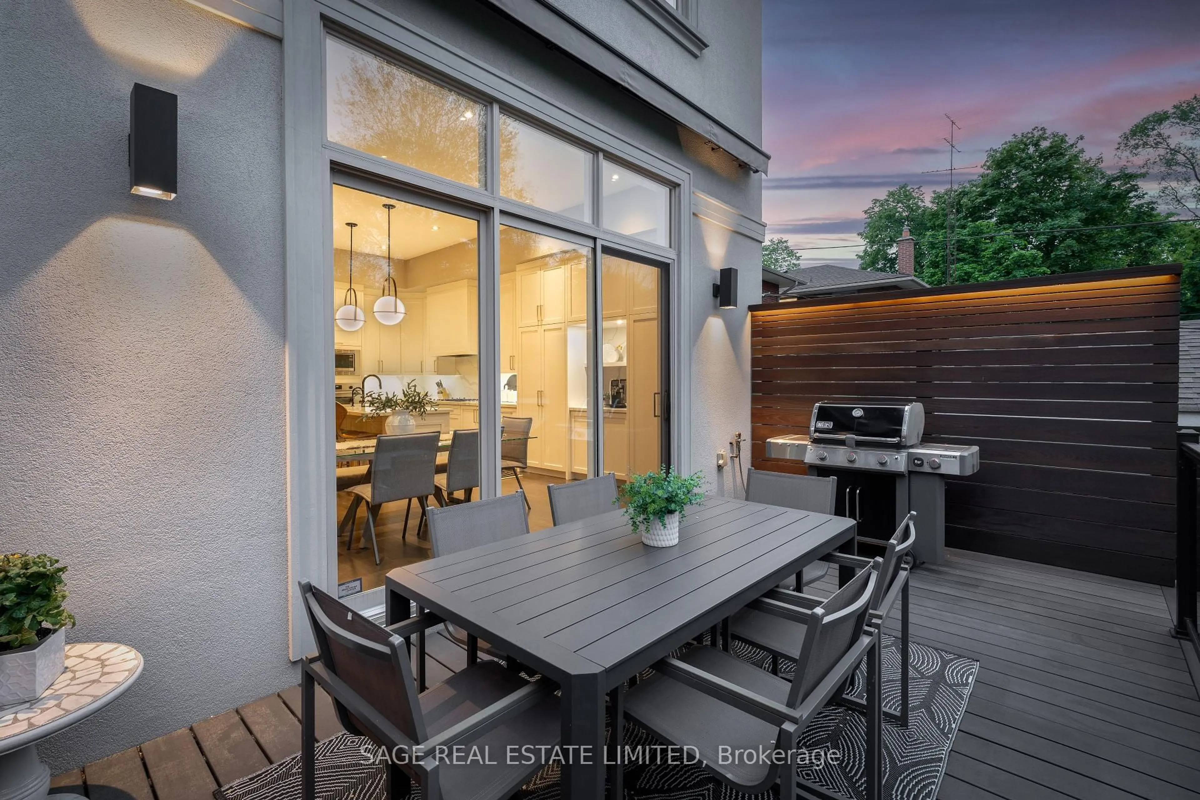 Patio, street for 81B Seventeenth St, Toronto Ontario M8V 3K5