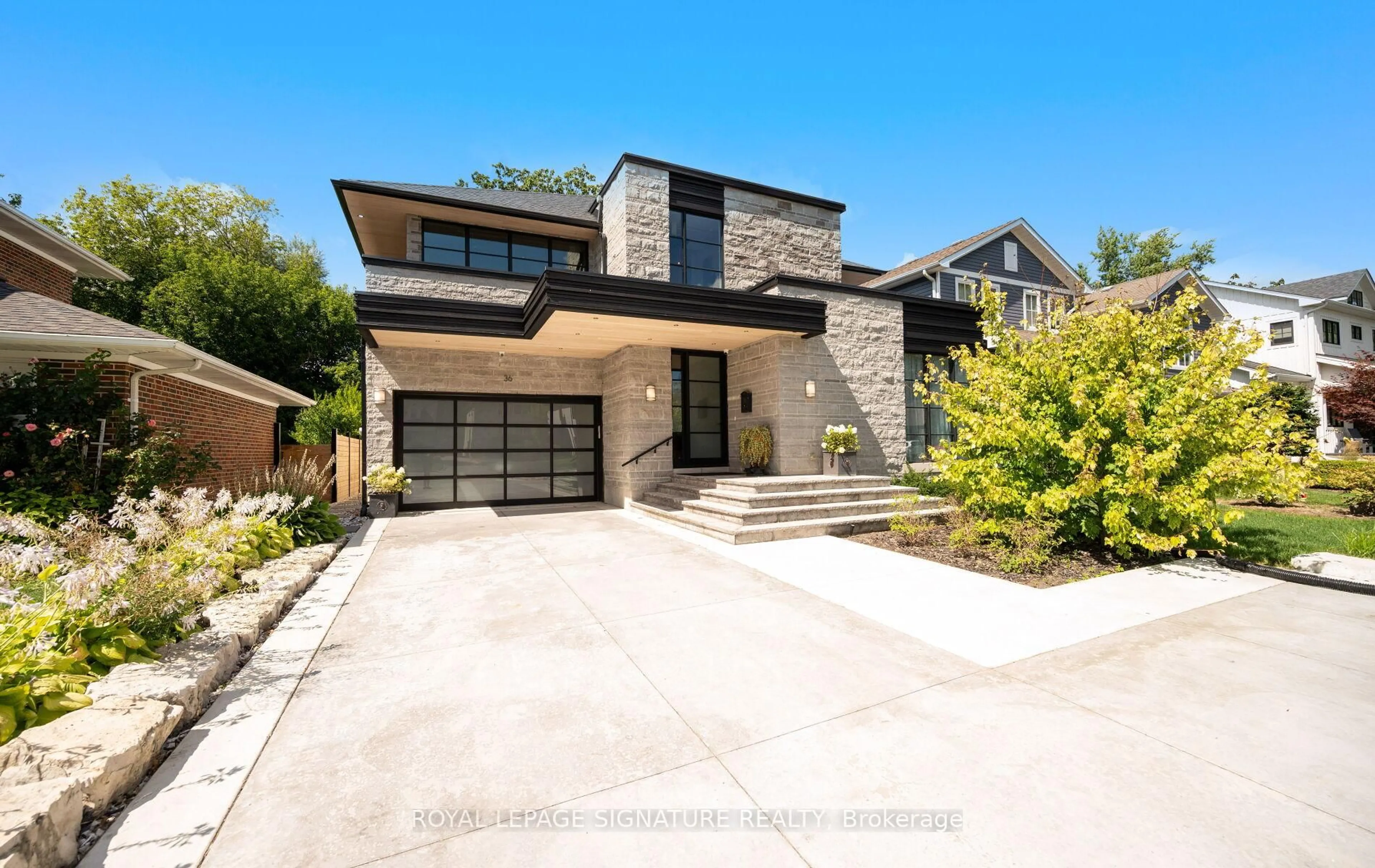 Home with brick exterior material, street for 36 Wanita Rd, Mississauga Ontario L5G 1B4