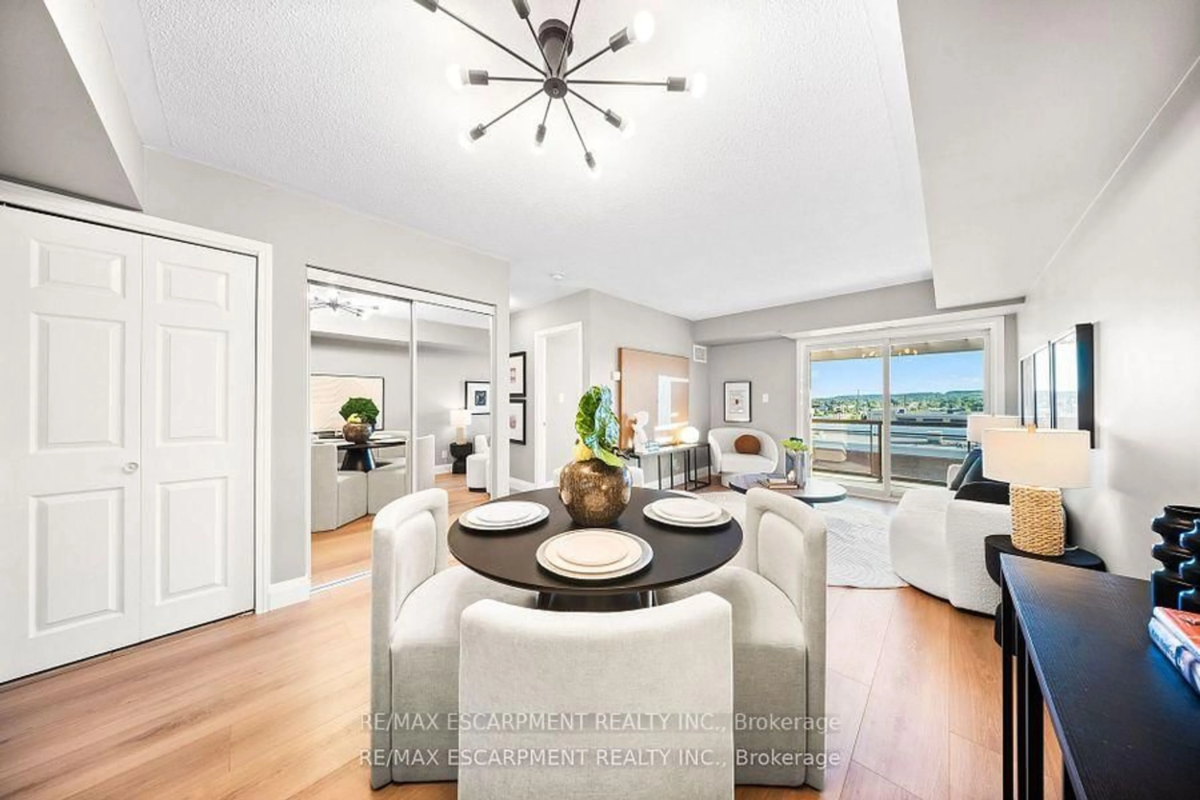 Dining room, unknown for 3070 Rotary Way #416, Burlington Ontario L7M 0H1