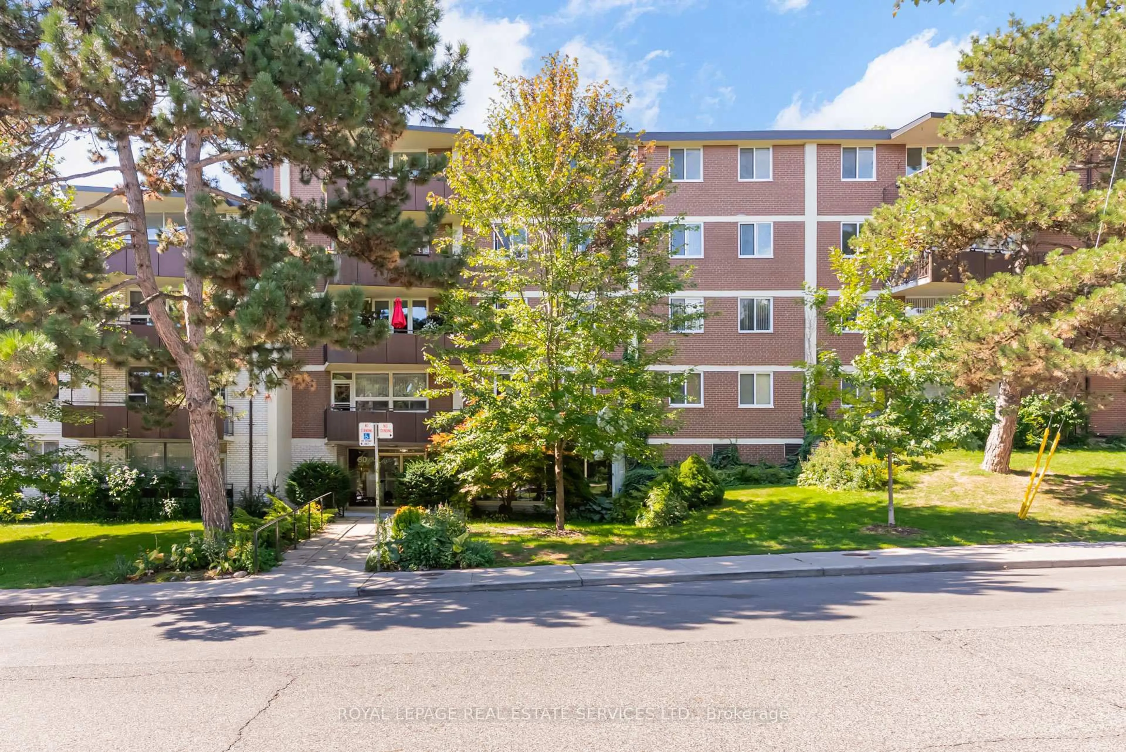 Unknown for 80 Coe Hill Dr #221, Toronto Ontario M6S 3C9