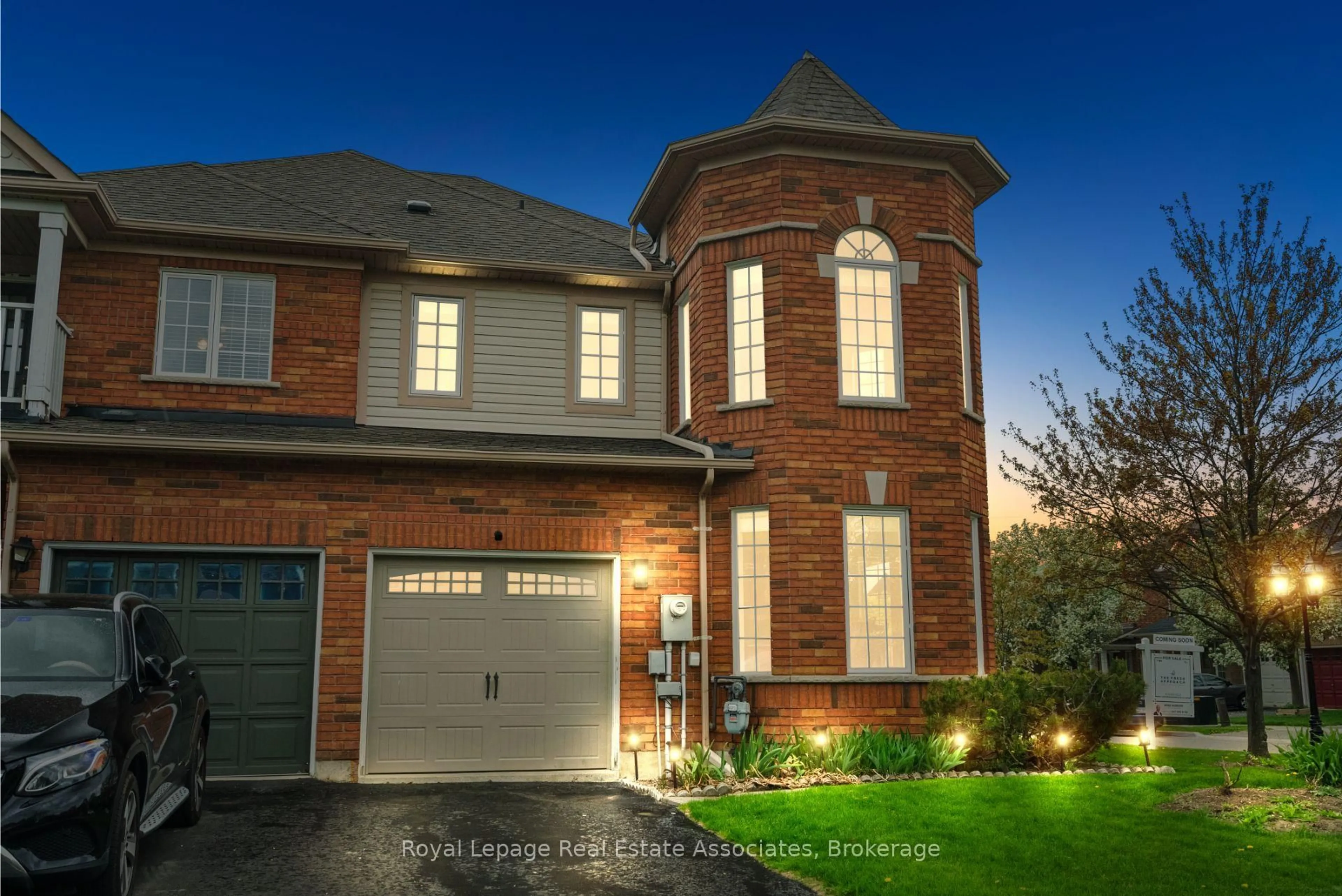 Home with brick exterior material, street for 5554 Linwell Pl, Mississauga Ontario L5M 6L7