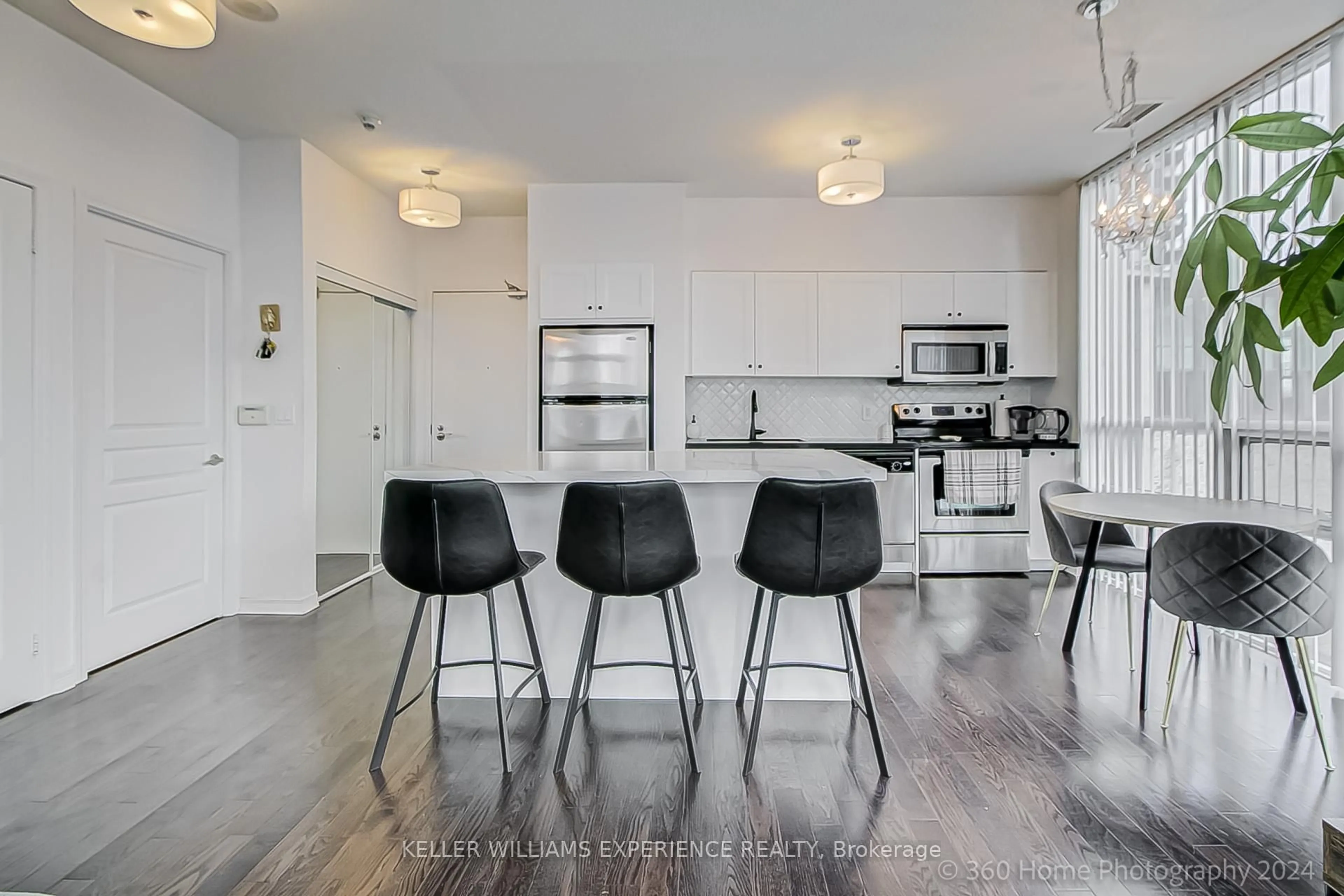 Open concept kitchen, unknown for 15 Legion Rd #201, Toronto Ontario M8V 0A9