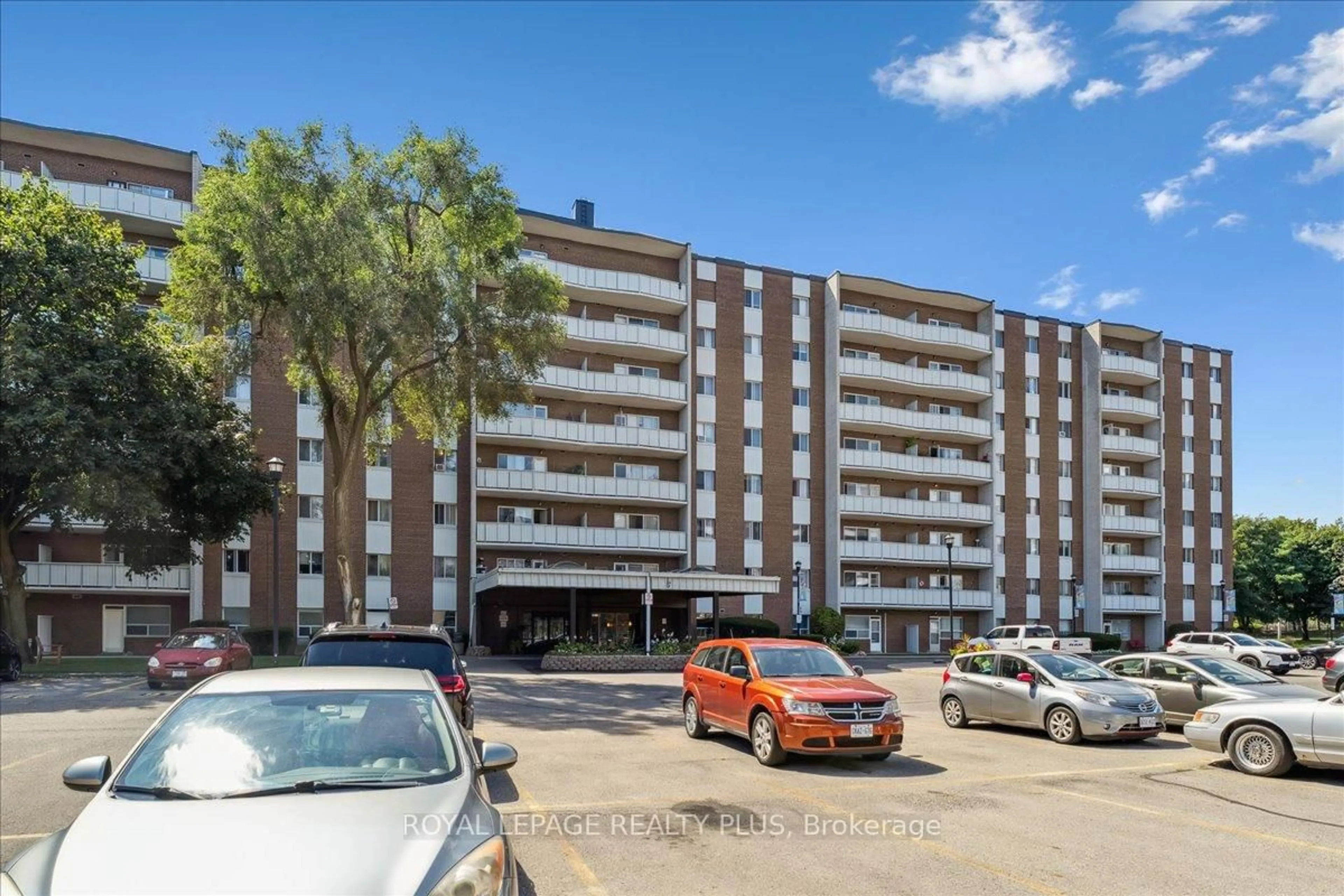 Unknown for 1660 Bloor St #102, Mississauga Ontario L4X 1R9
