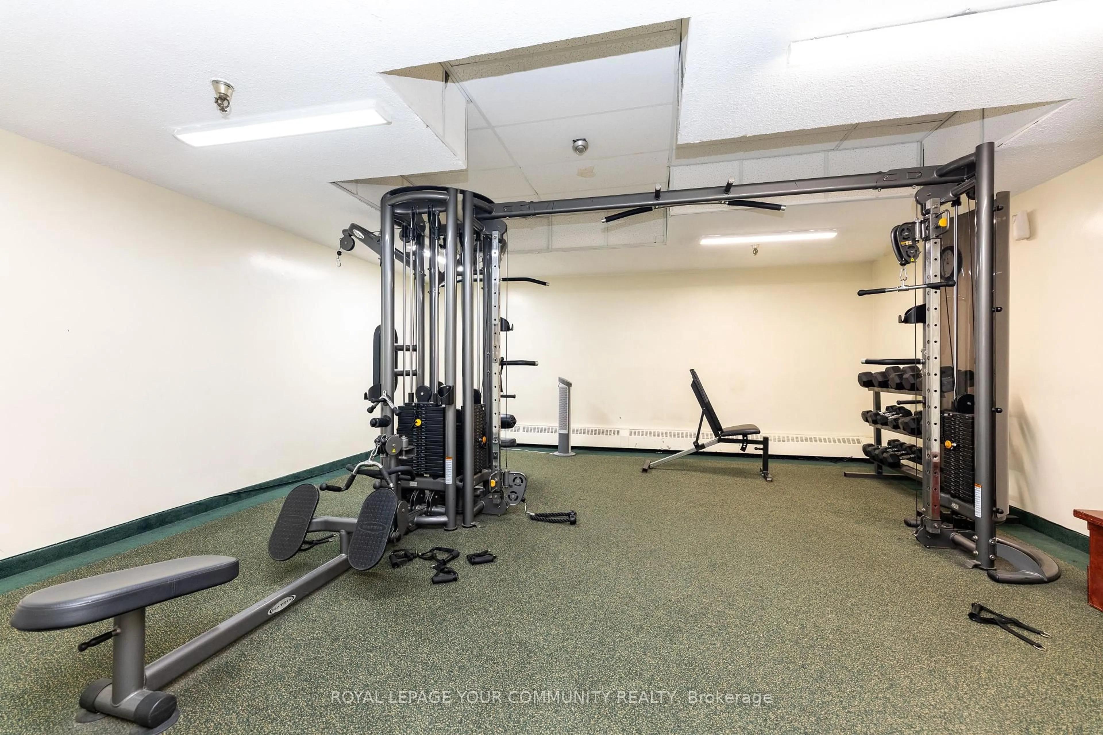 Gym or fitness room for 3390 Weston Rd #901, Toronto Ontario M9M 2X3