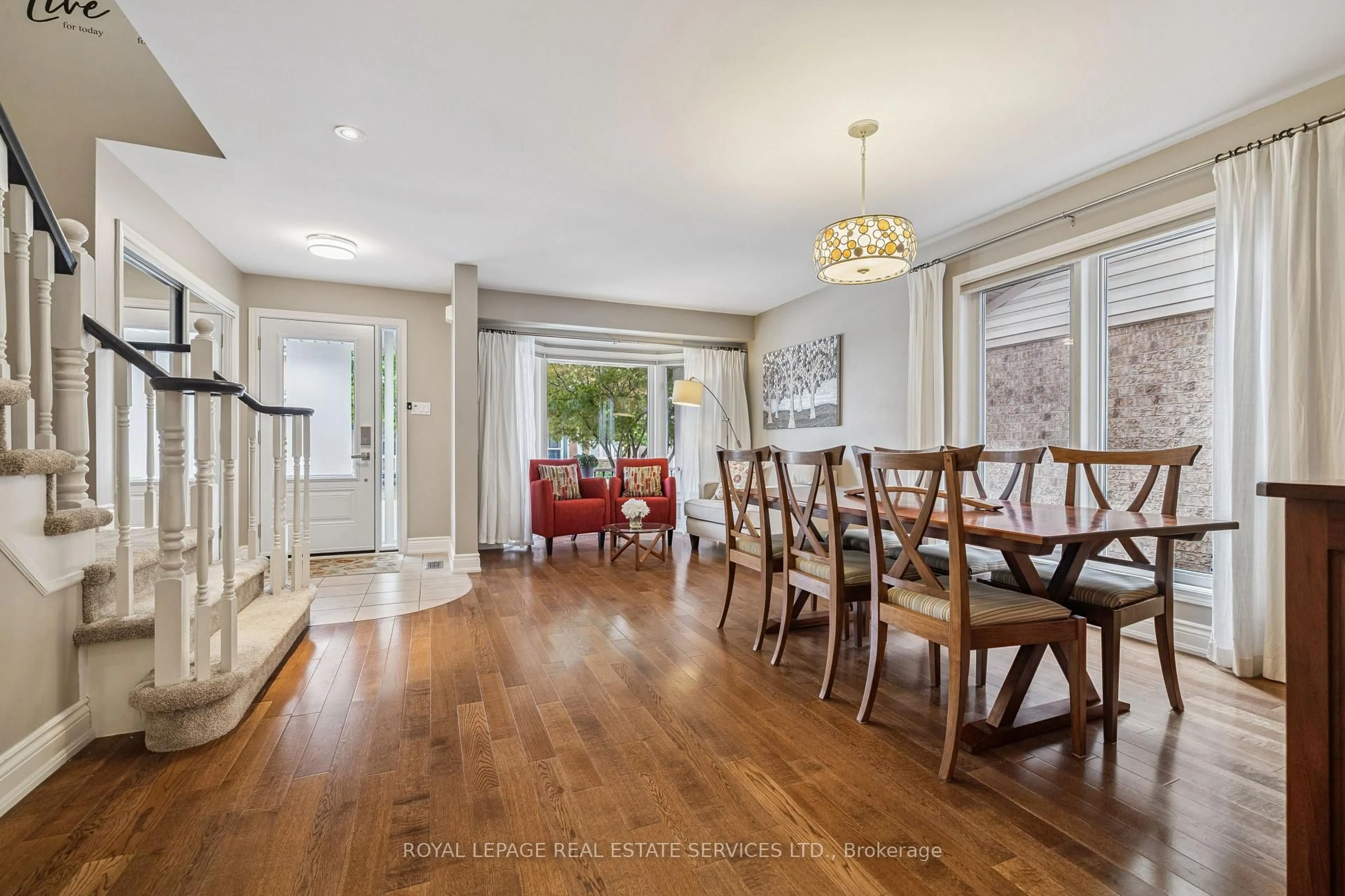 Dining room, unknown for 5186 Ravine Cres, Burlington Ontario L7L 6N2