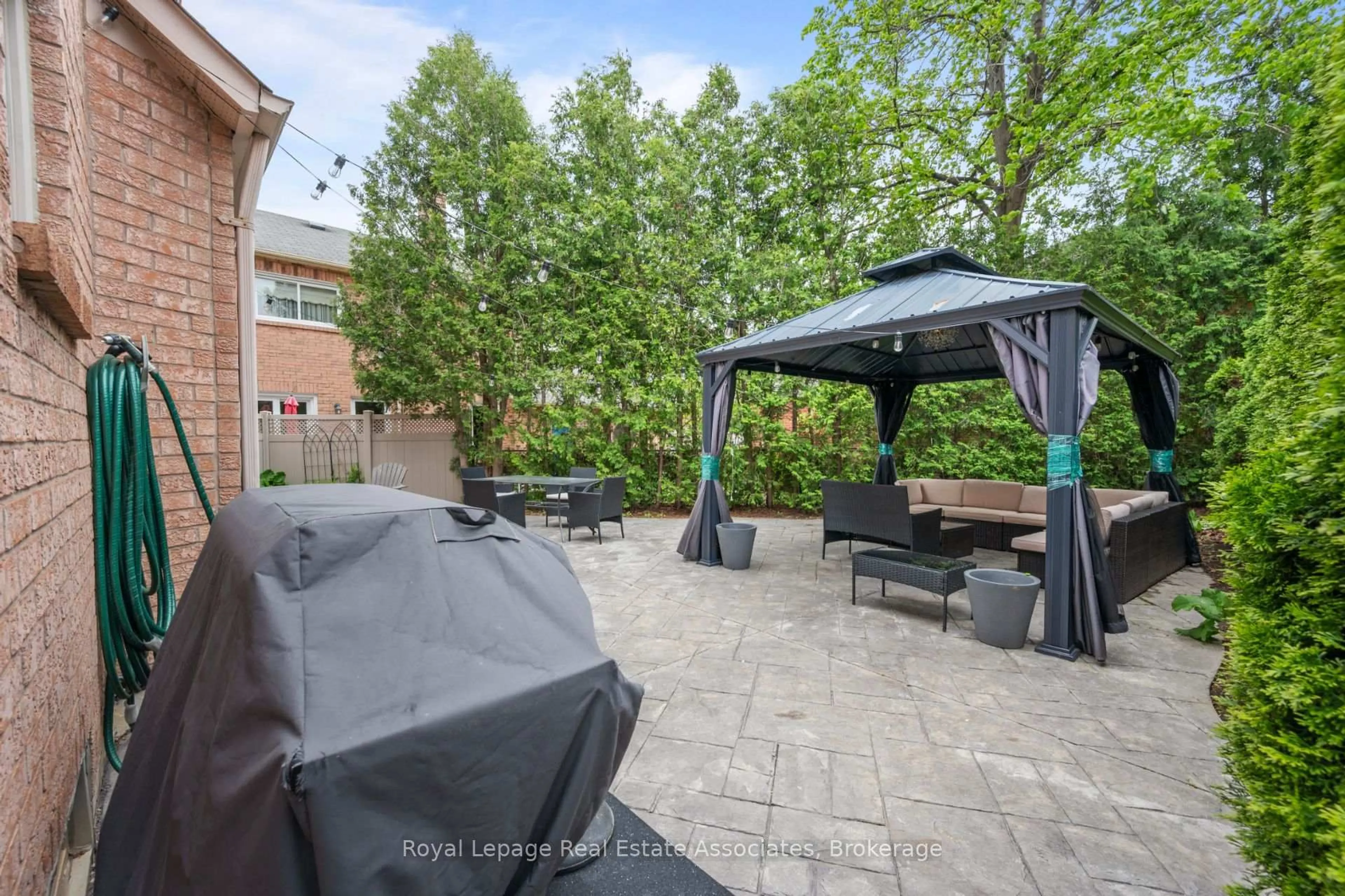 Patio, street for 6682 Snow Goose Lanes Lane, Mississauga Ontario L5N 5H8