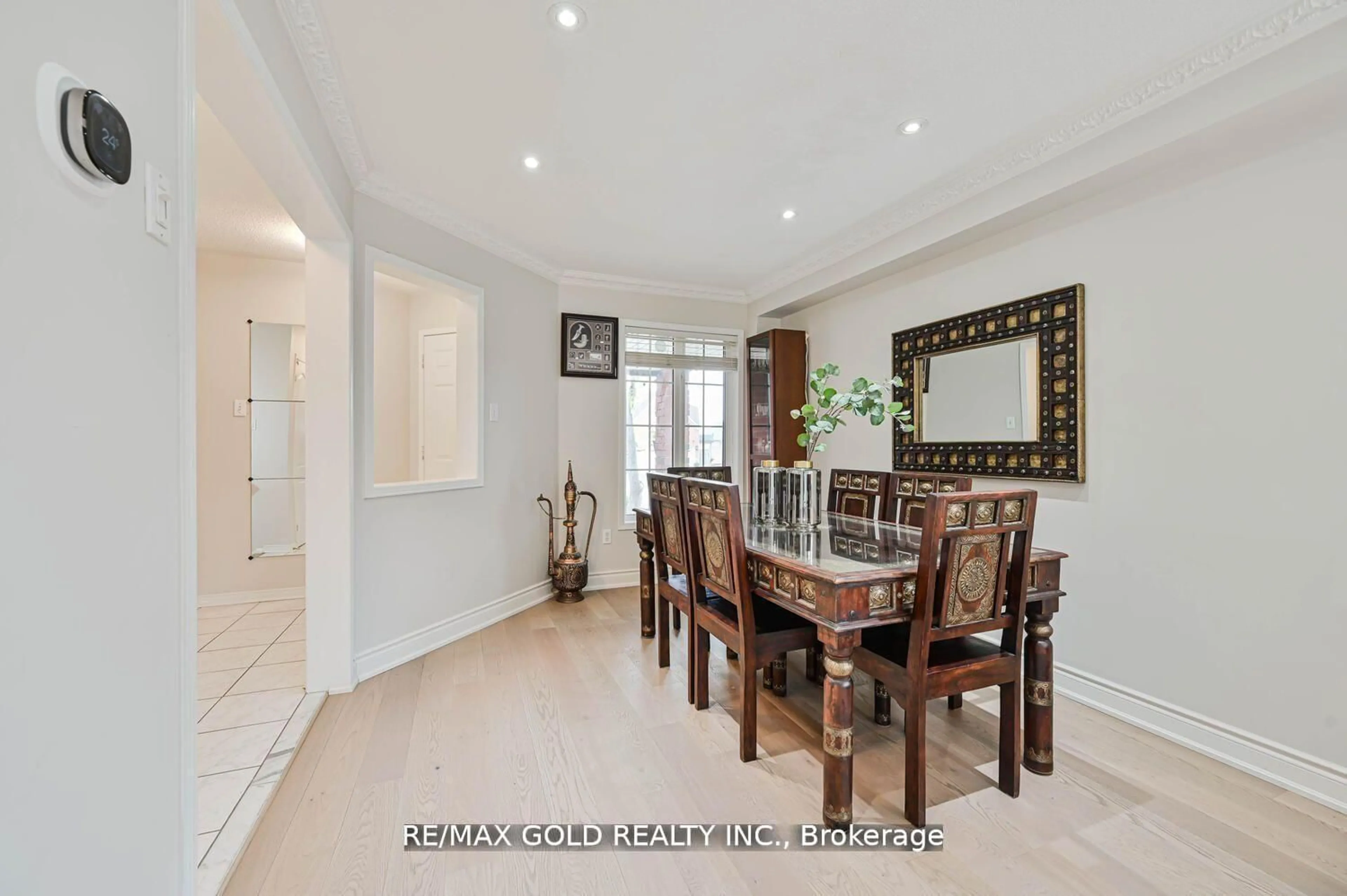 Dining room, unknown for 44 Ribbon Dr, Brampton Ontario L6R 2C5