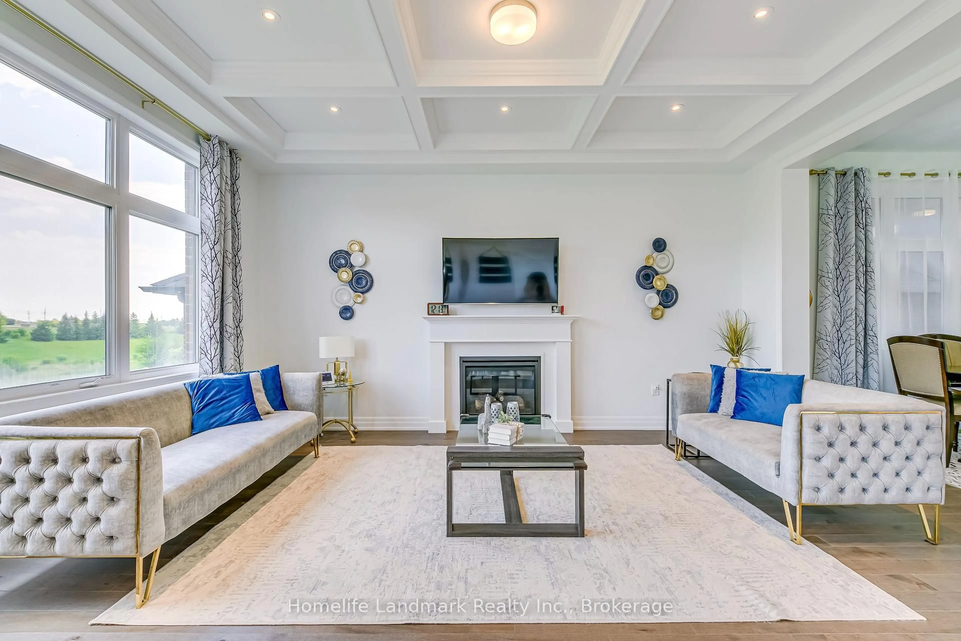 Living room with furniture, unknown for 1472 Varelas Passage, Oakville Ontario L6H 3S3