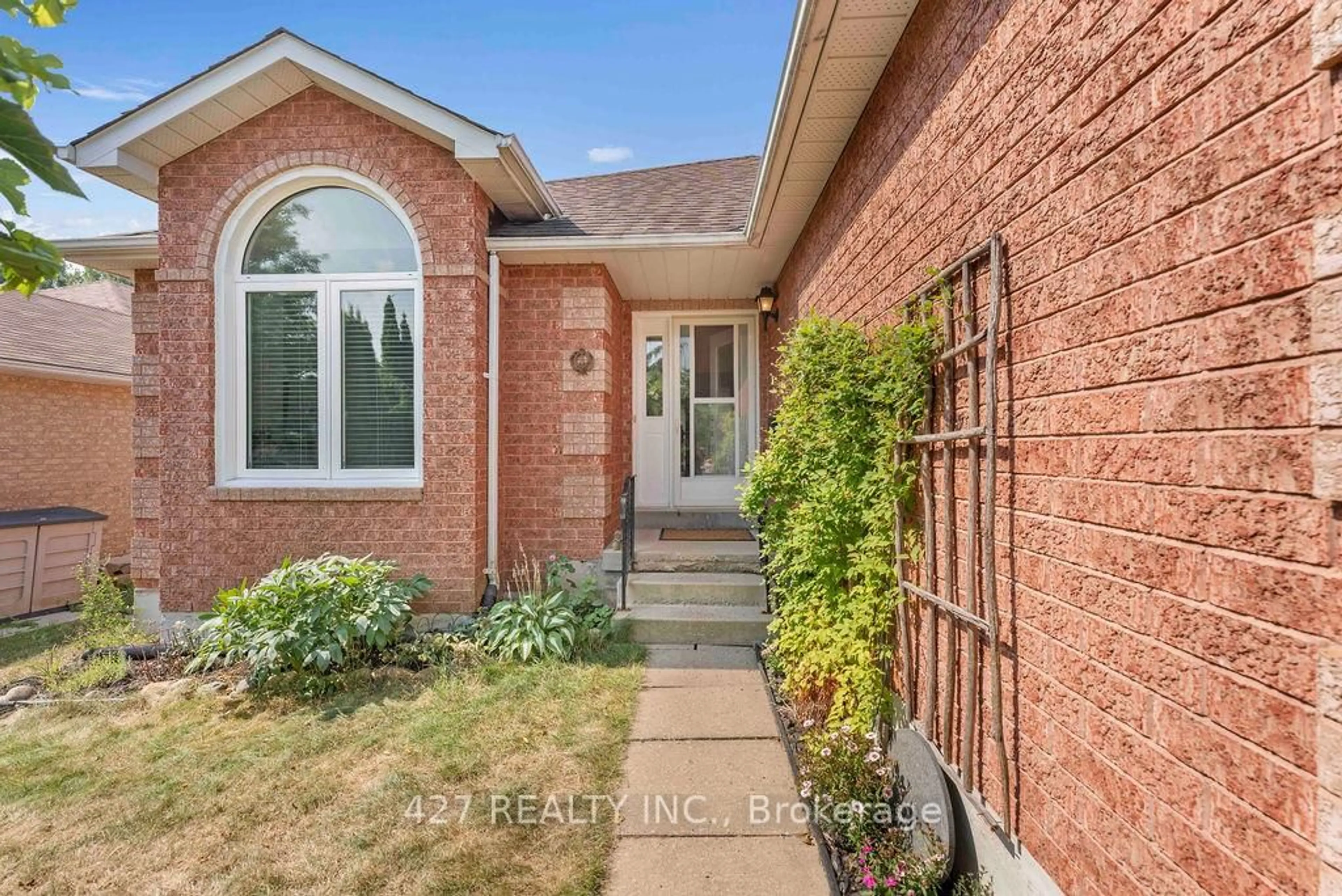 Home with brick exterior material, street for 59 Eastview Cres, Orangeville Ontario L9W 4X4