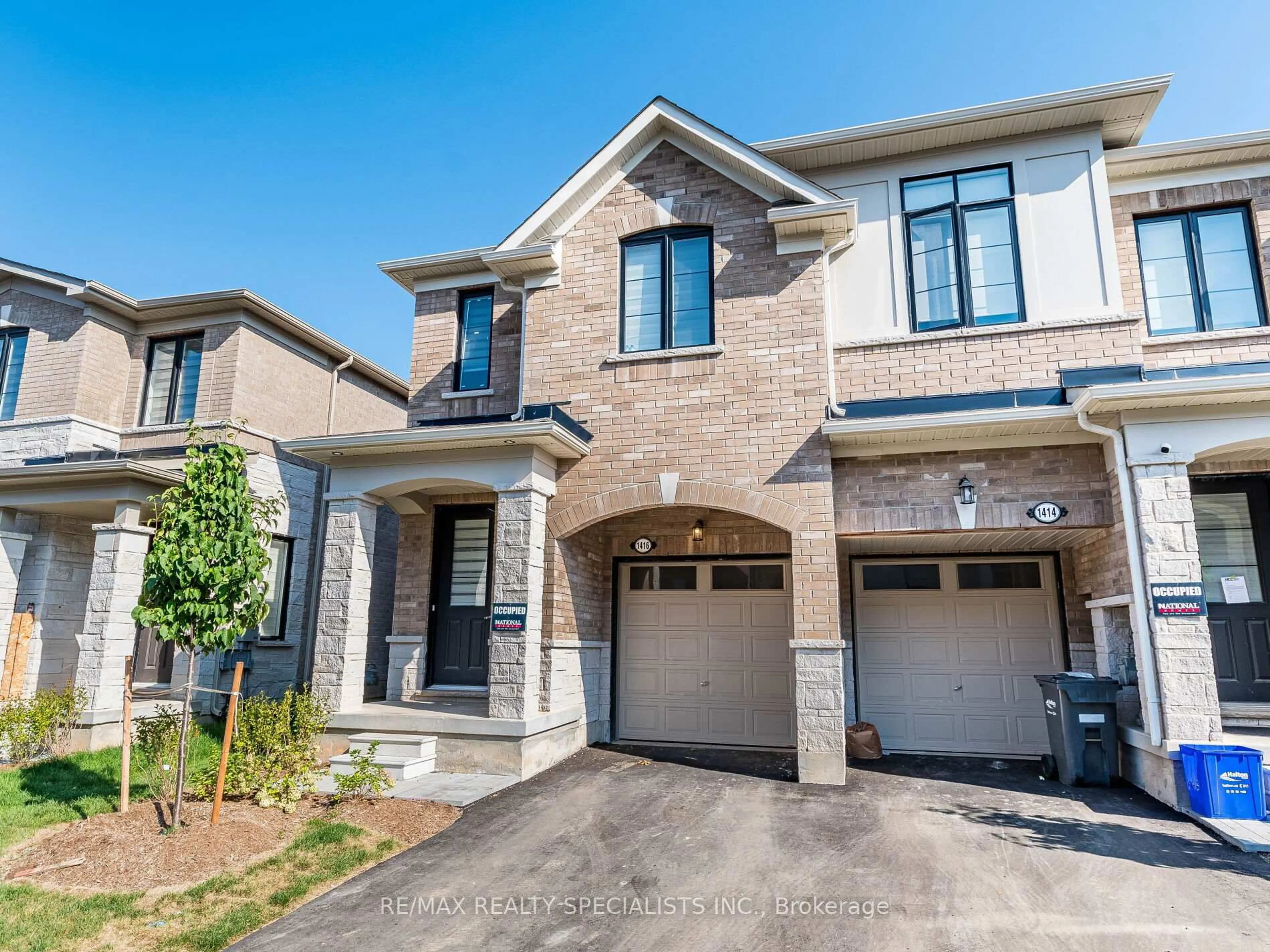Home with brick exterior material, street for 1416 Oakmont Common, Burlington Ontario L7P 0V8