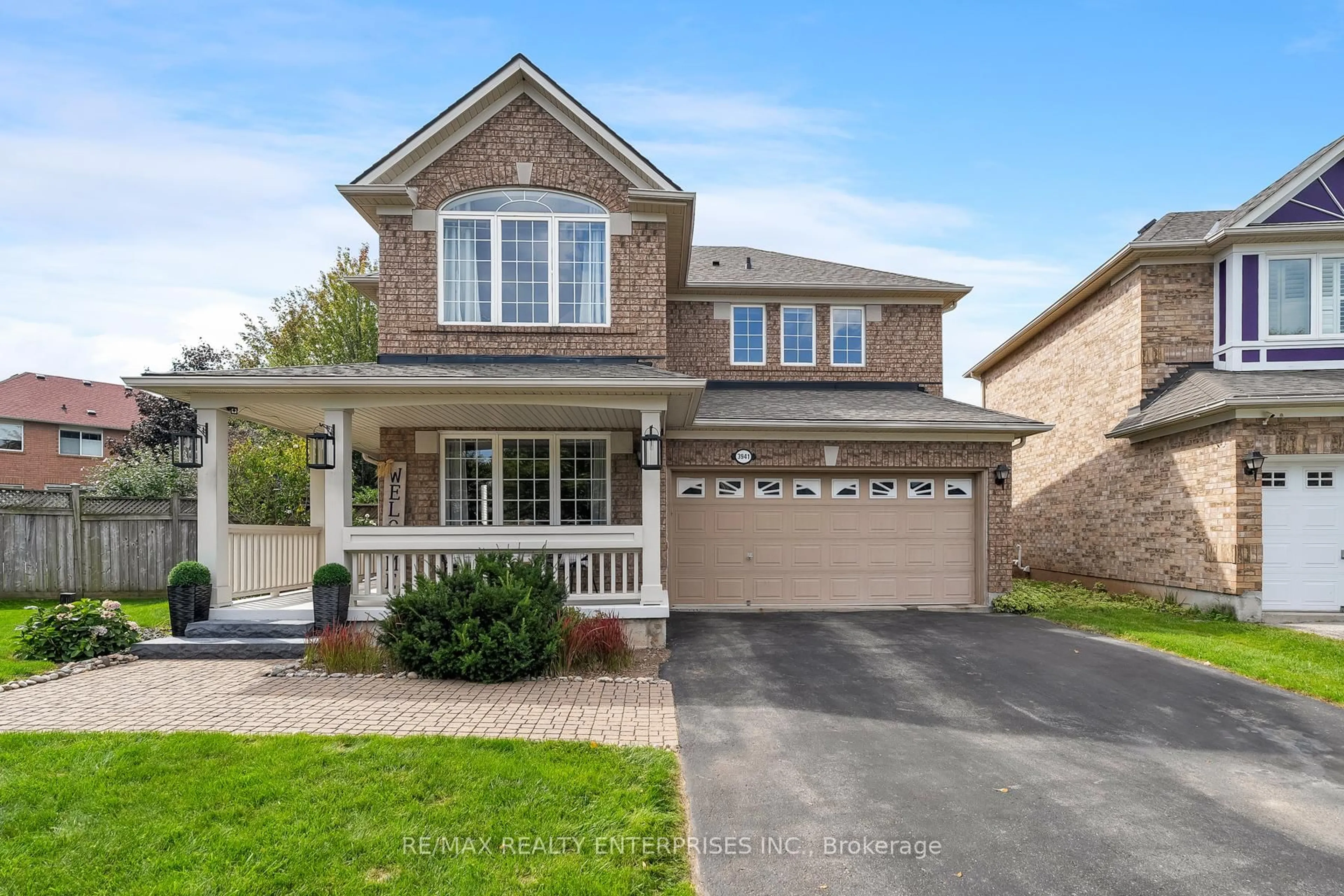 Home with brick exterior material, street for 3941 Angus Walk, Mississauga Ontario L5M 7A6