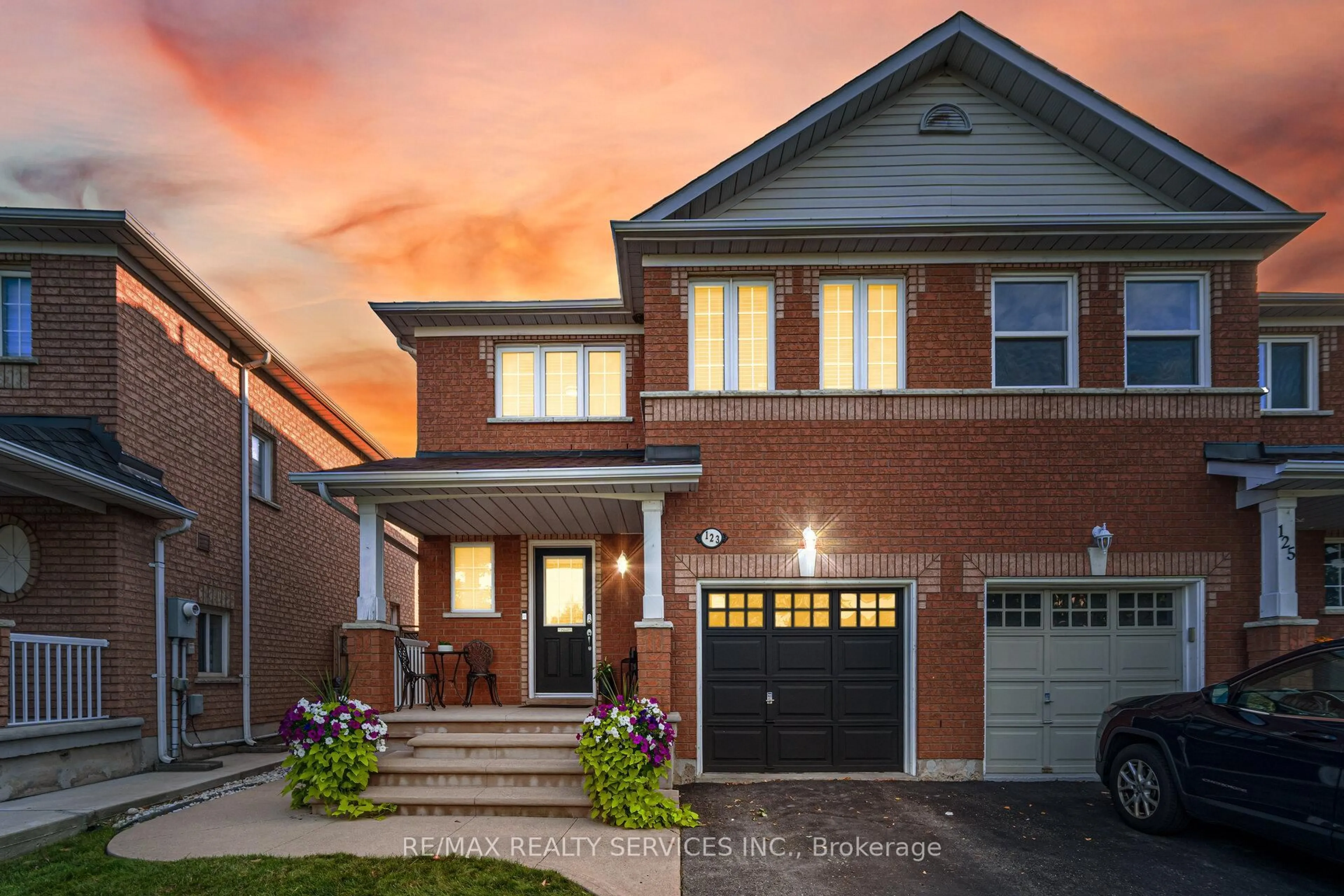 Home with brick exterior material, street for 123 Farthingale Cres, Brampton Ontario L7A 1W9