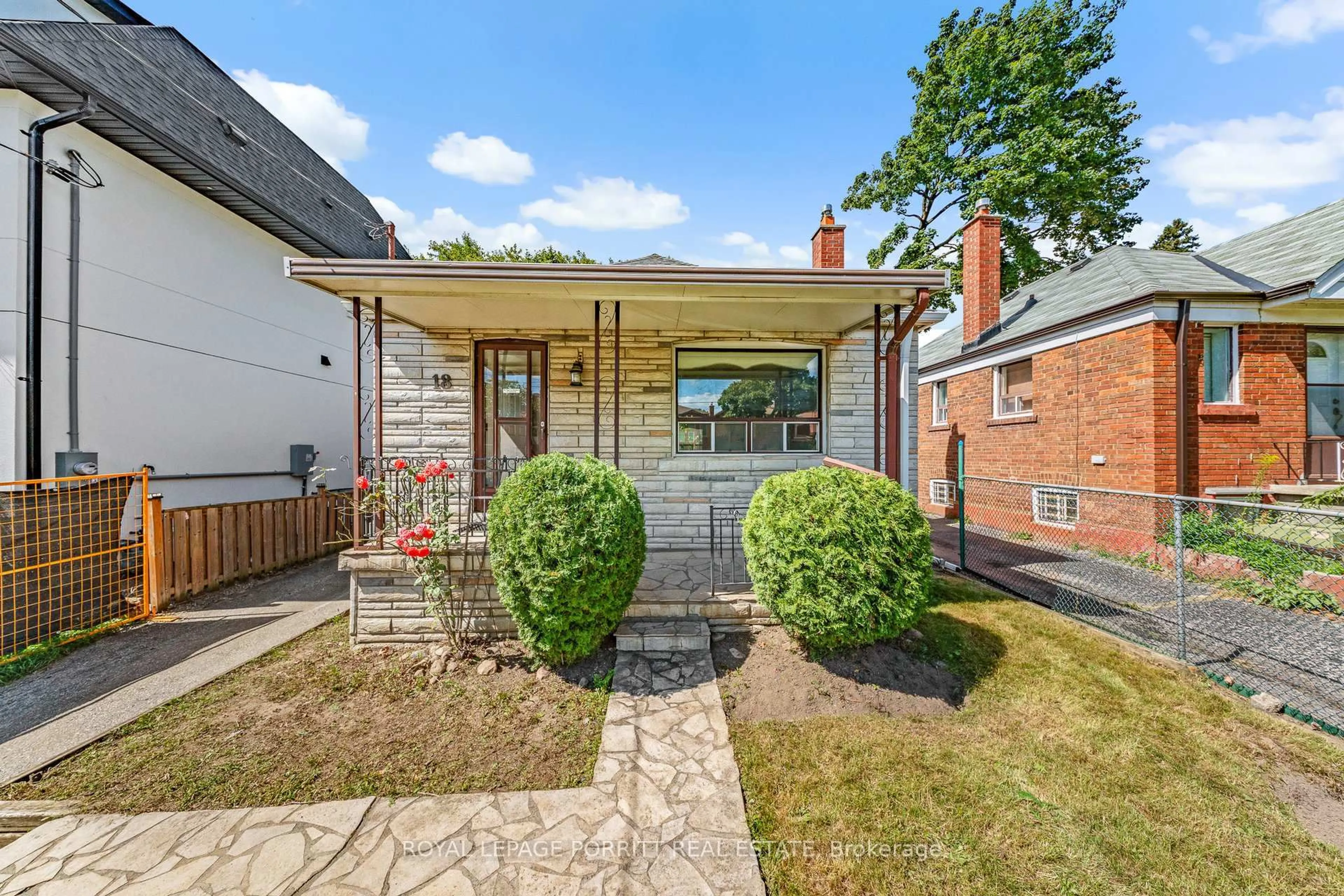 Unknown for 18 Stephen Dr, Toronto Ontario M8Y 3M6