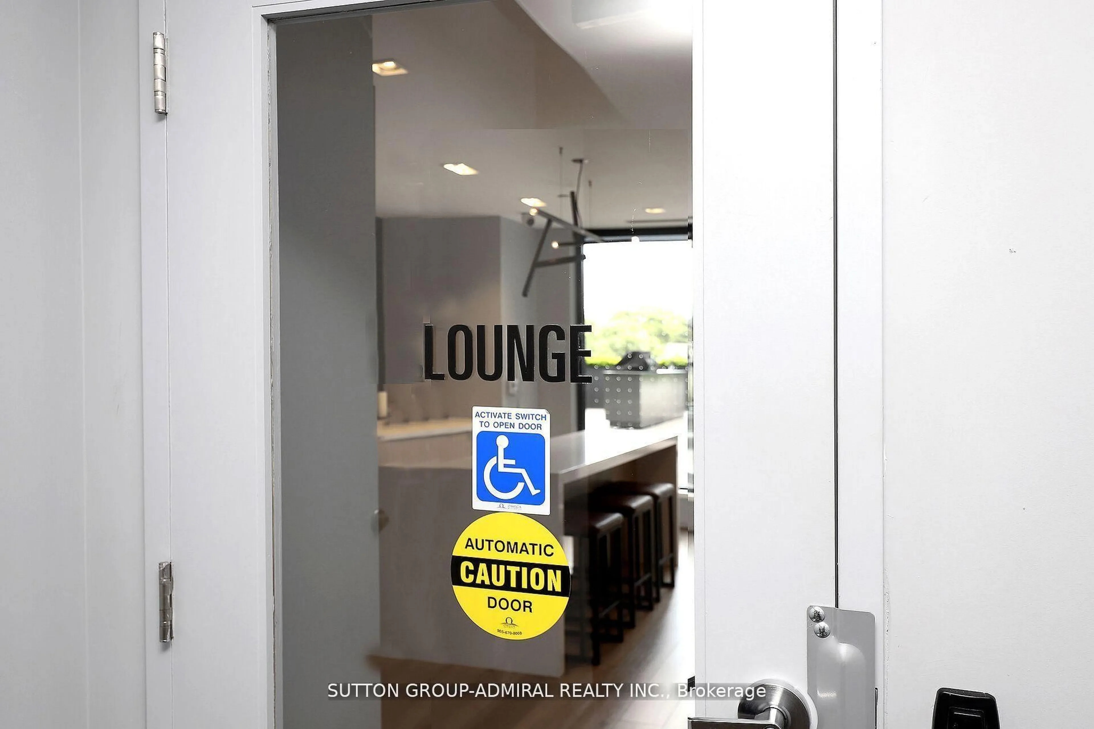 Unknown for 7 Smith Cres #323, Toronto Ontario M8Z 0G3