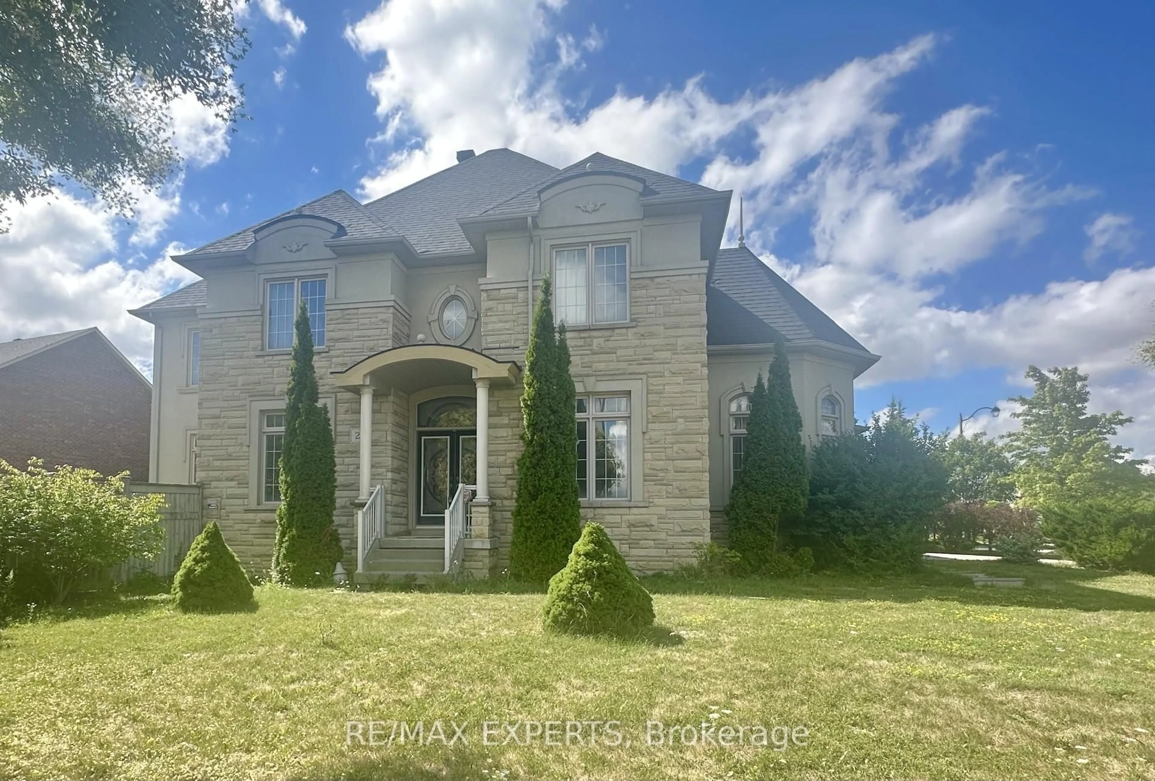 Home with brick exterior material, building for 2 Louvre Circ, Brampton Ontario L6P 1V9