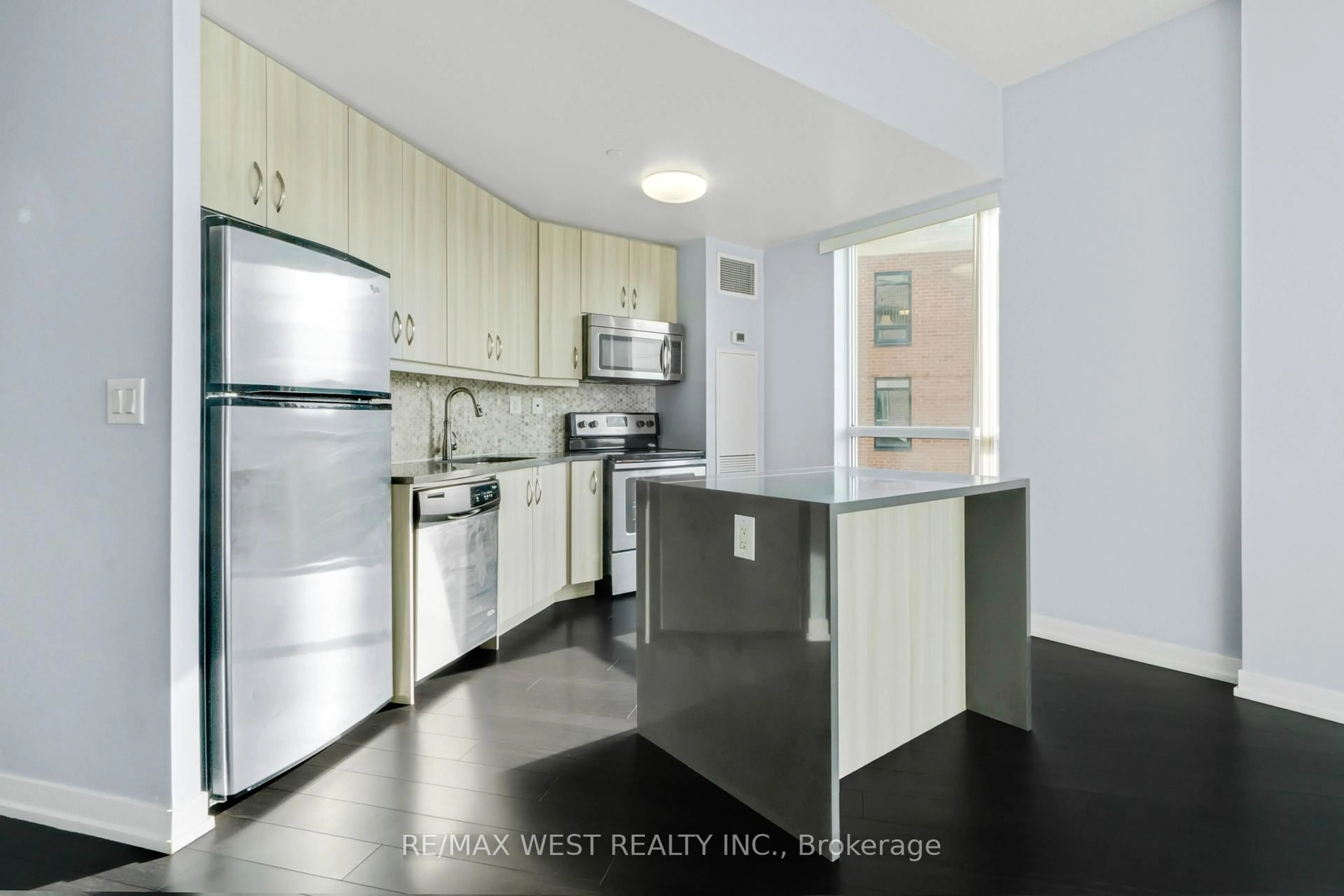 Standard kitchen, unknown for 5101 Dundas St #310, Toronto Ontario M9A 5G8