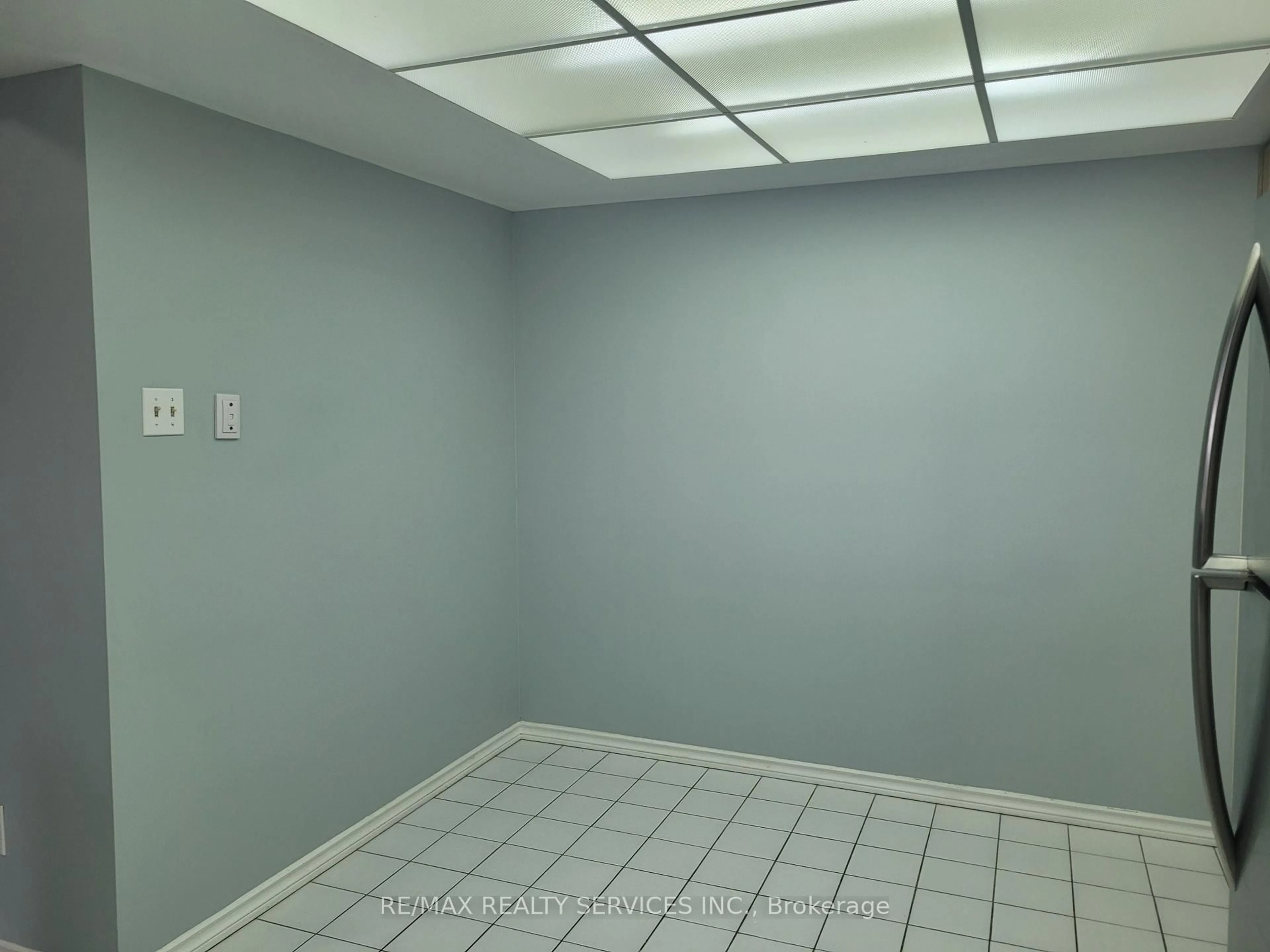 A pic of a room for 330 Mill St #1206, Brampton Ontario L6Y 3V3