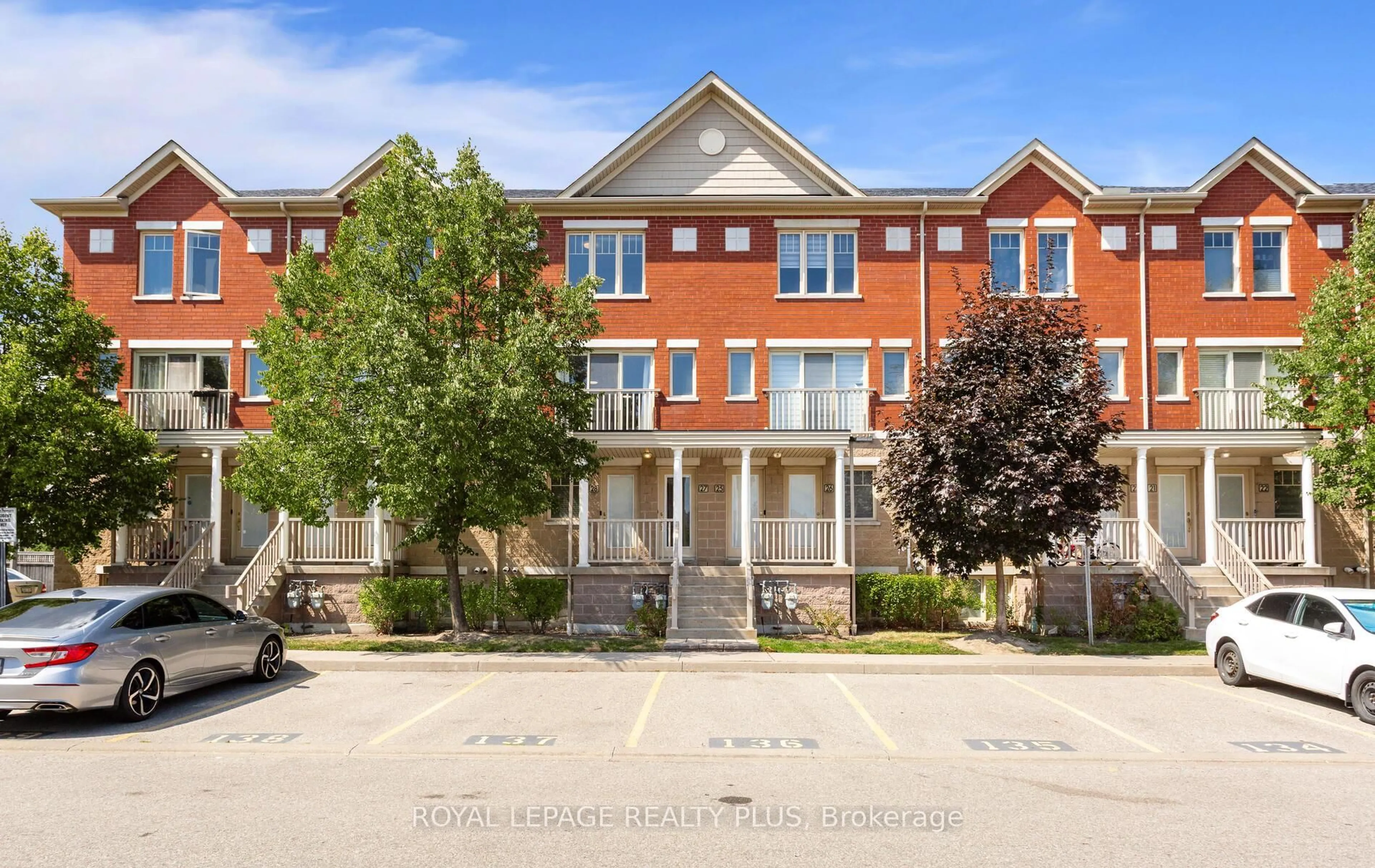 Unknown for 5050 Intrepid Dr #27, Mississauga Ontario L5M 0E5